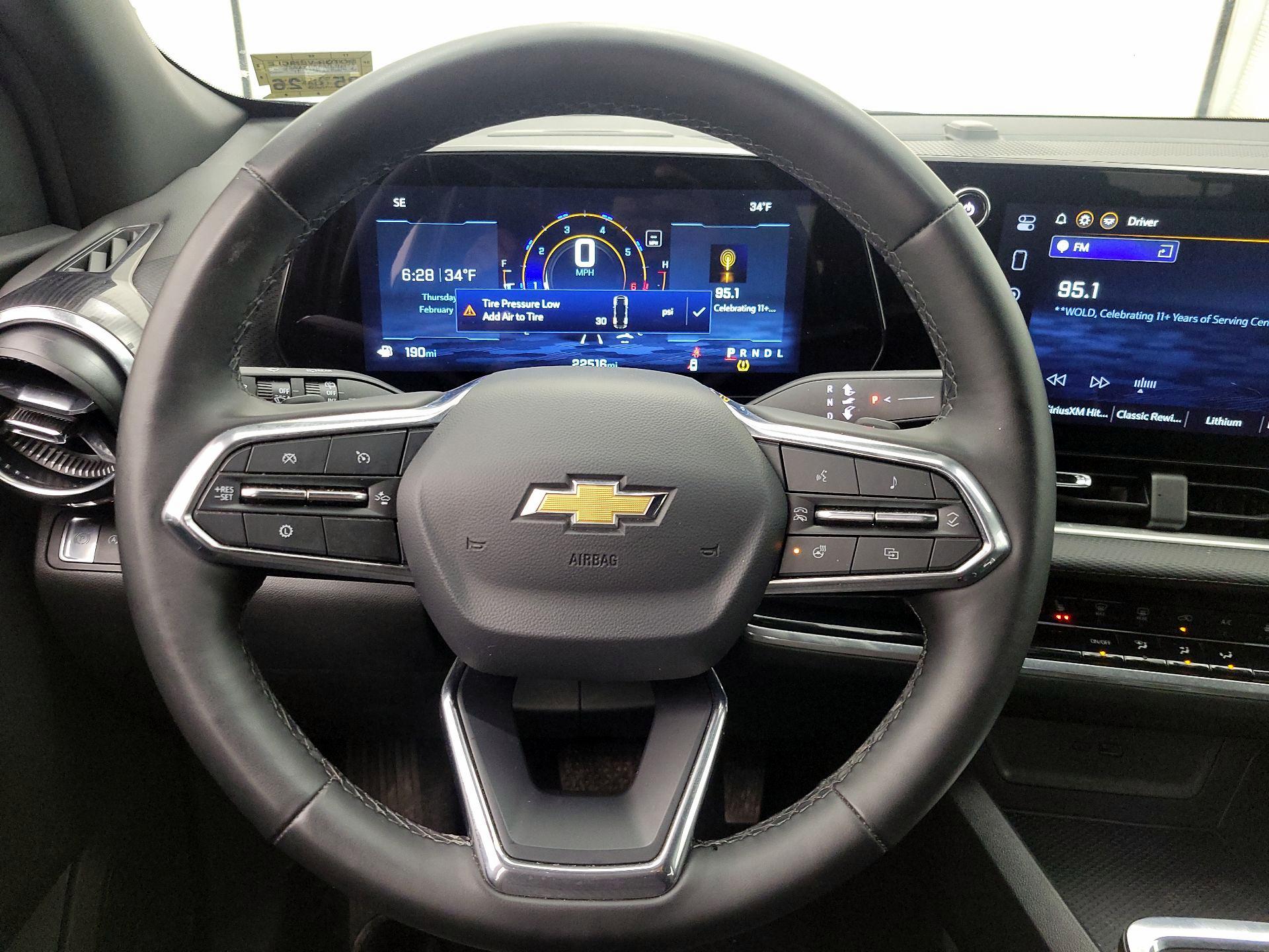 Thumbnail: 2025 Chevrolet Equinox - 10