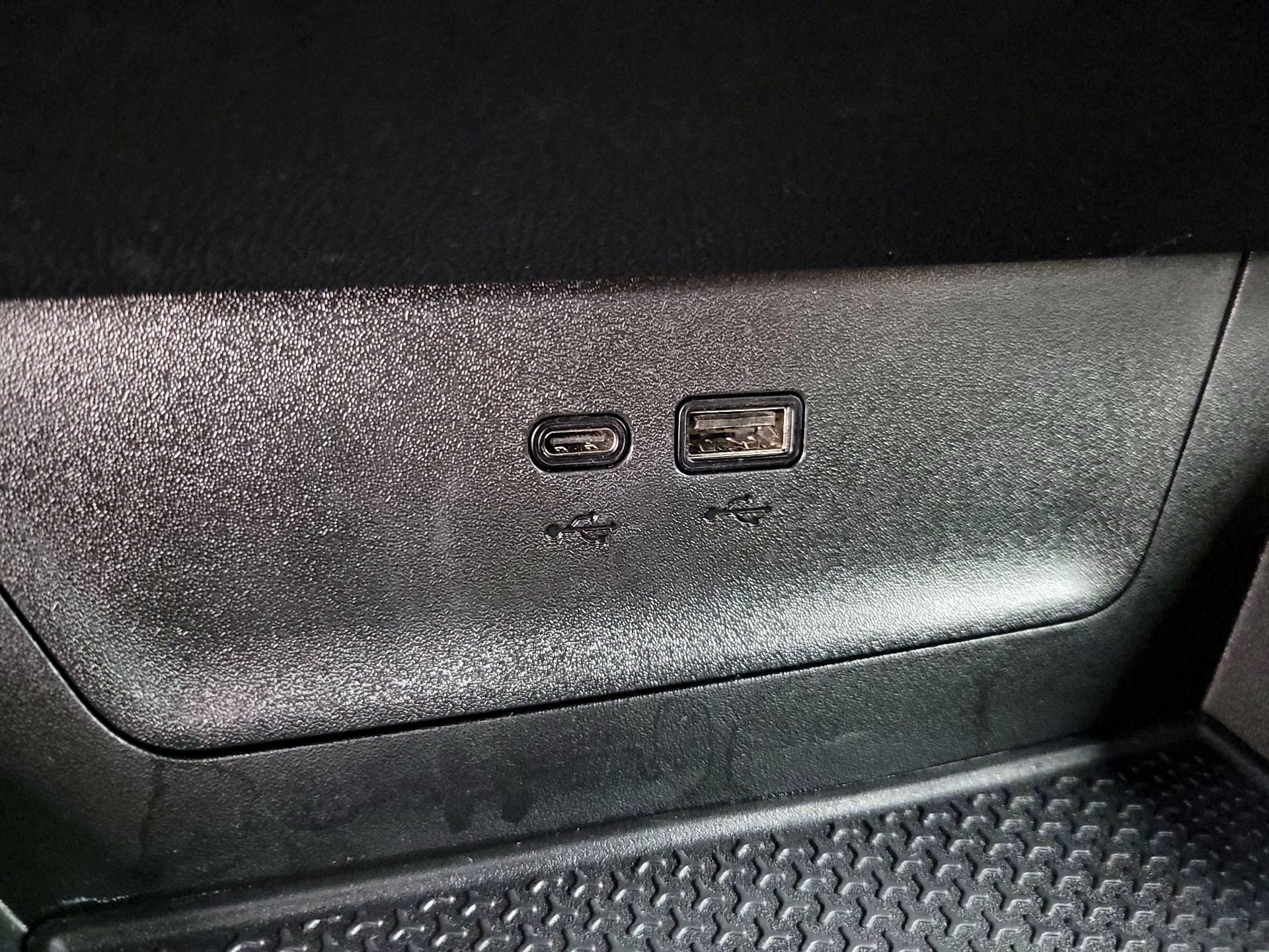 Thumbnail: 2025 Chevrolet Equinox - 18