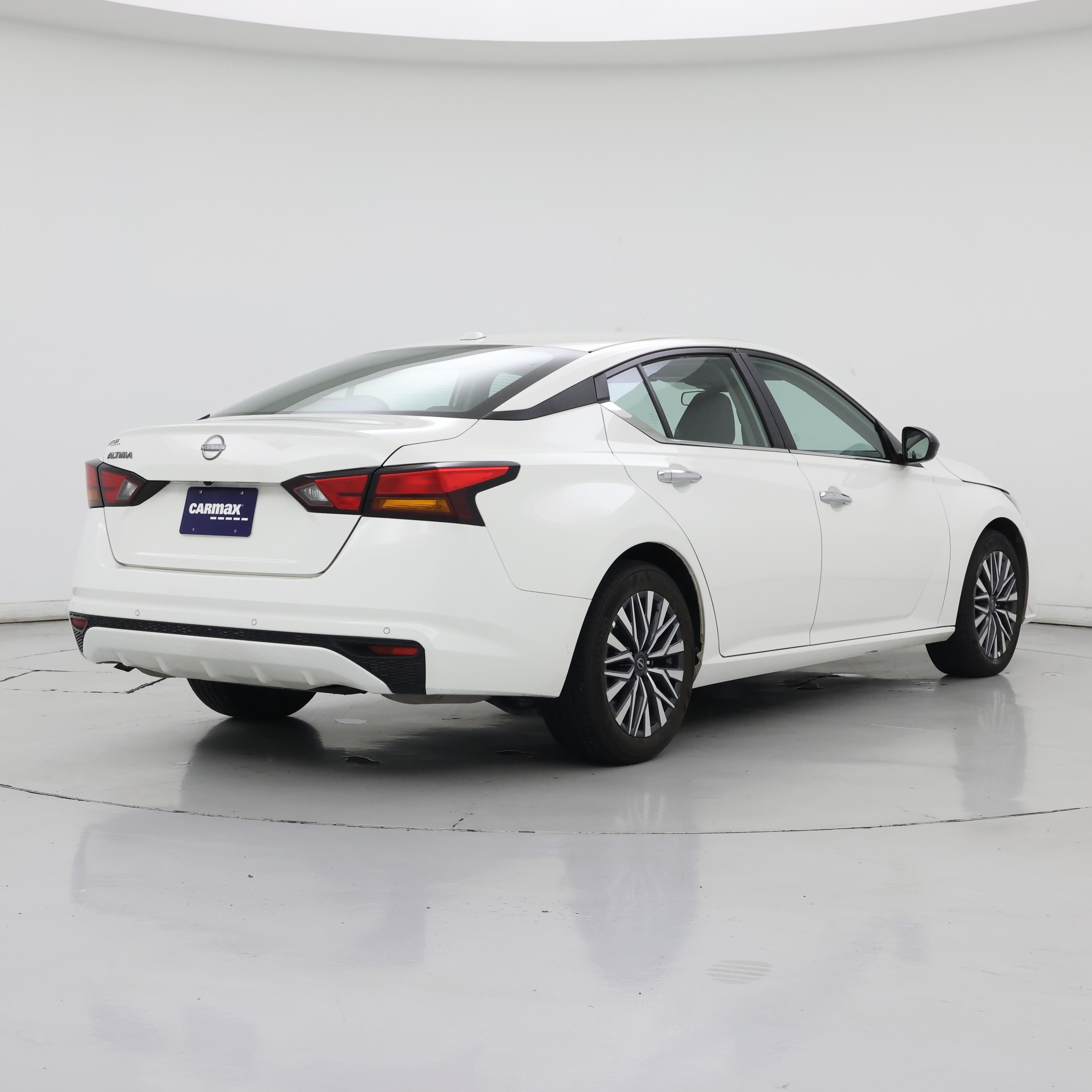 Thumbnail: 2025 Nissan Altima - 8