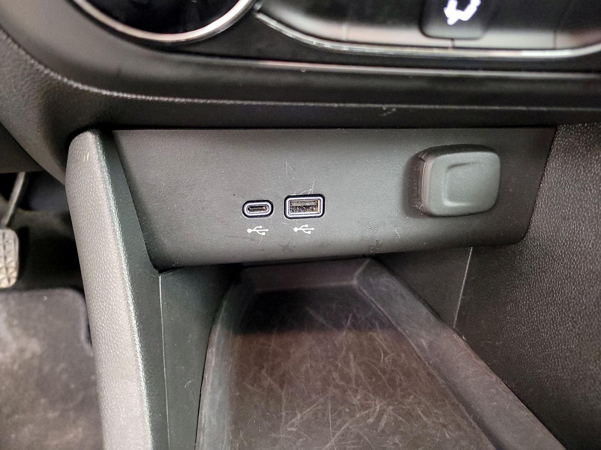 Thumbnail: 2025 Buick Encore GX - 18