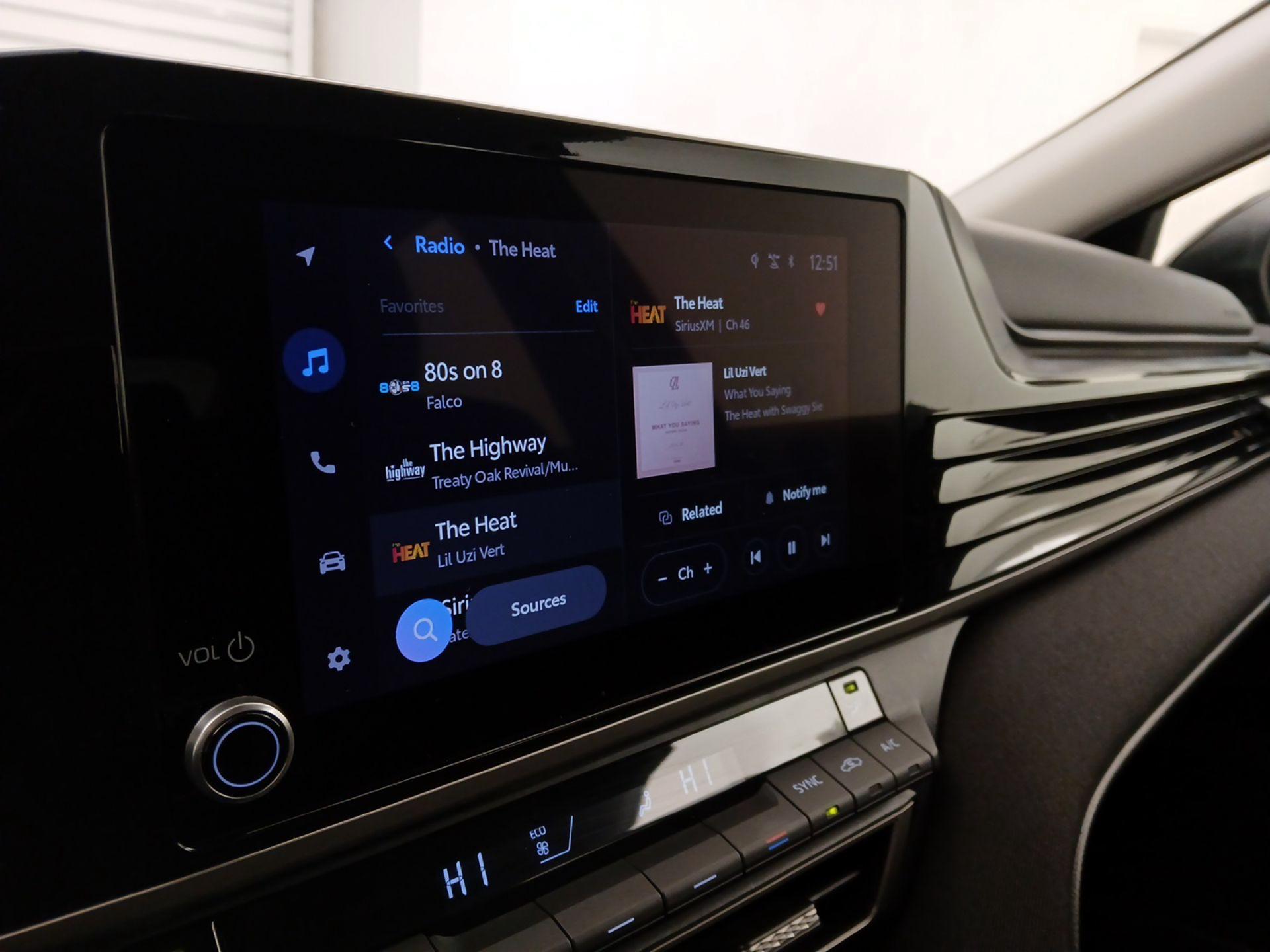 Thumbnail: 2025 Toyota Camry - 15