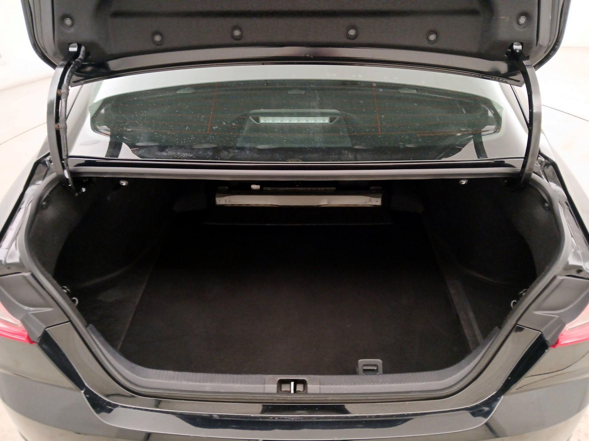 Thumbnail: 2025 Toyota Camry - 20