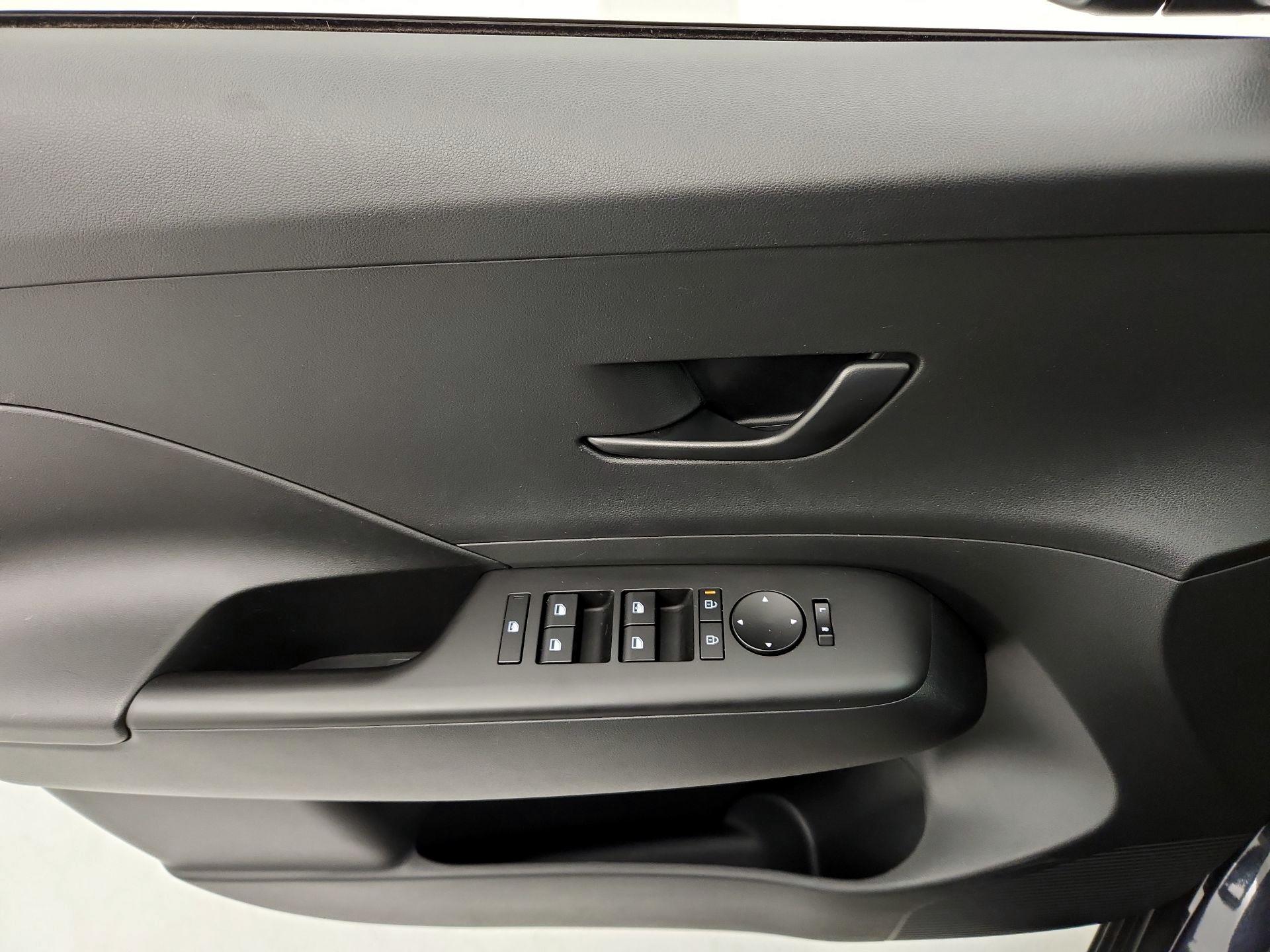 Thumbnail: 2025 Hyundai Kona - 12