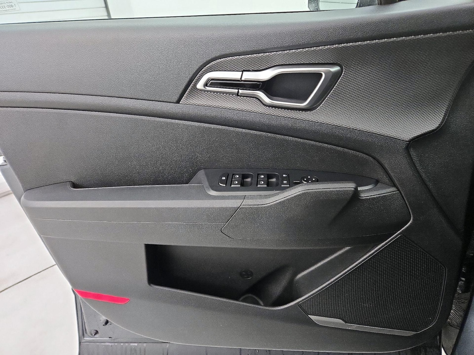 2025 Kia Sportage LX - Photo 13