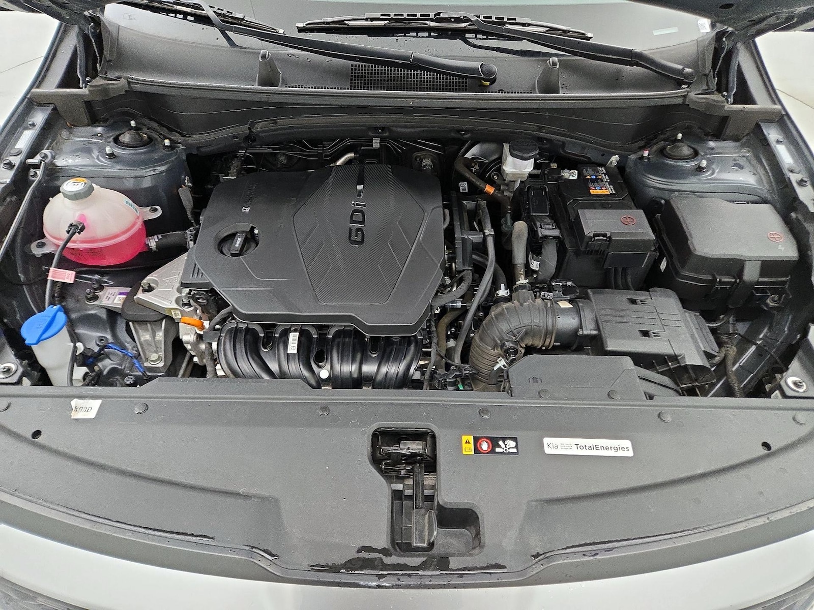2025 Kia Sportage LX - Photo 22