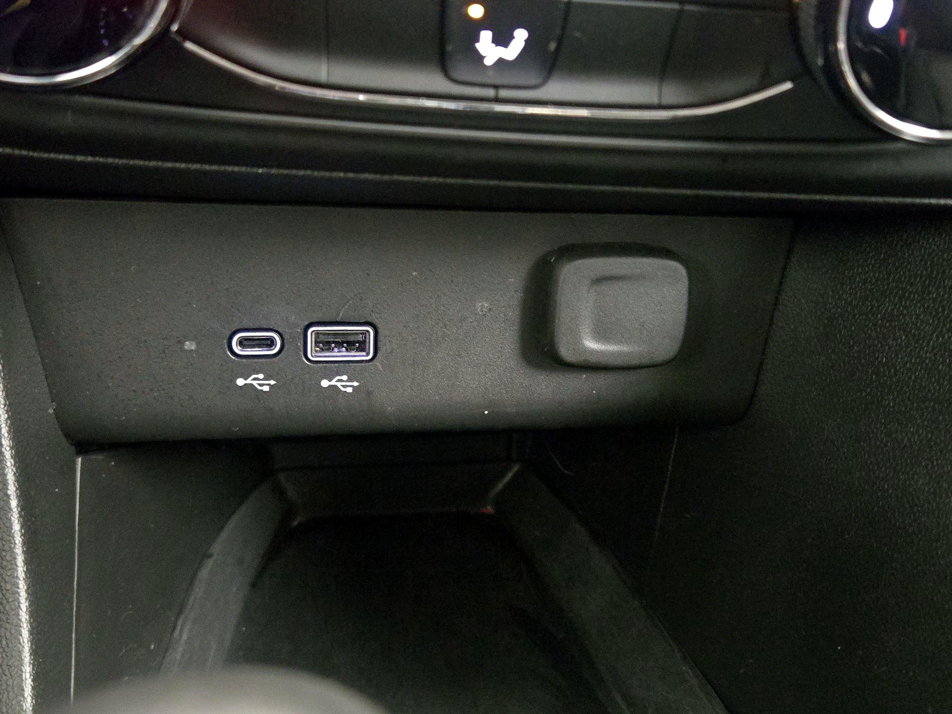 Thumbnail: 2025 Buick Encore GX - 18