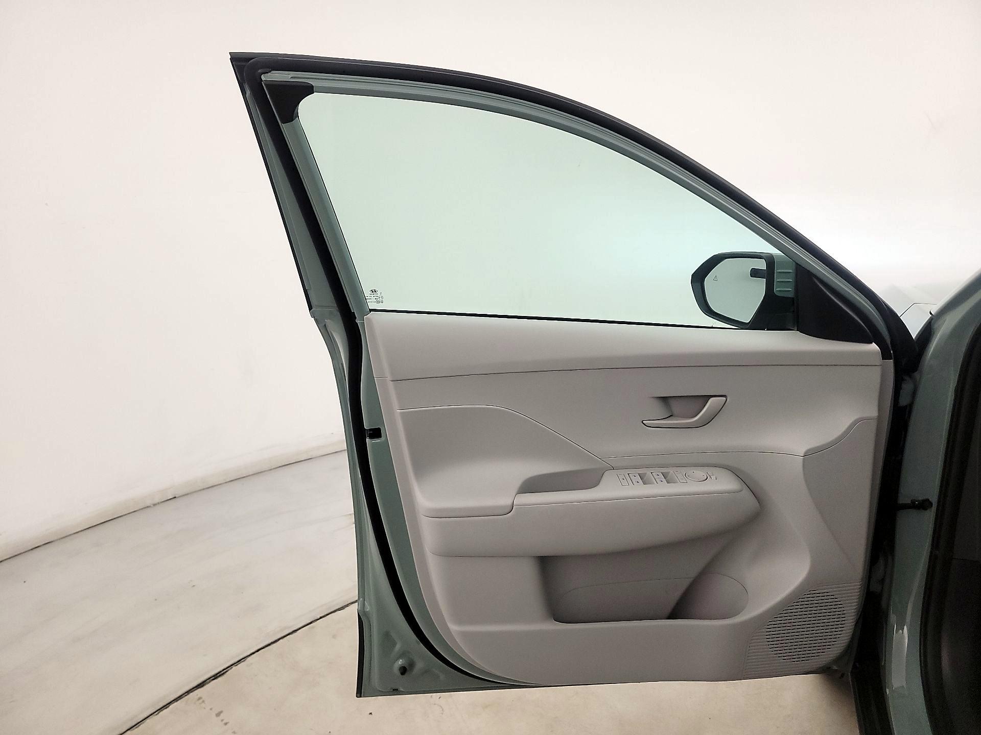 Thumbnail: 2025 Hyundai Kona - 12