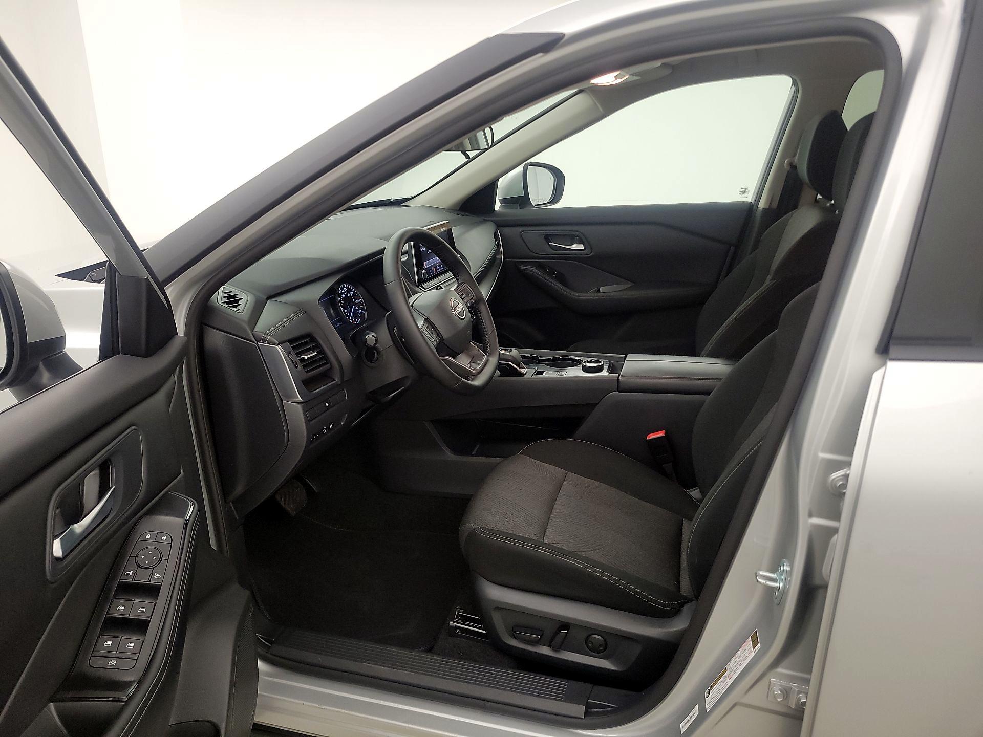 Thumbnail: 2025 Nissan Rogue - 11