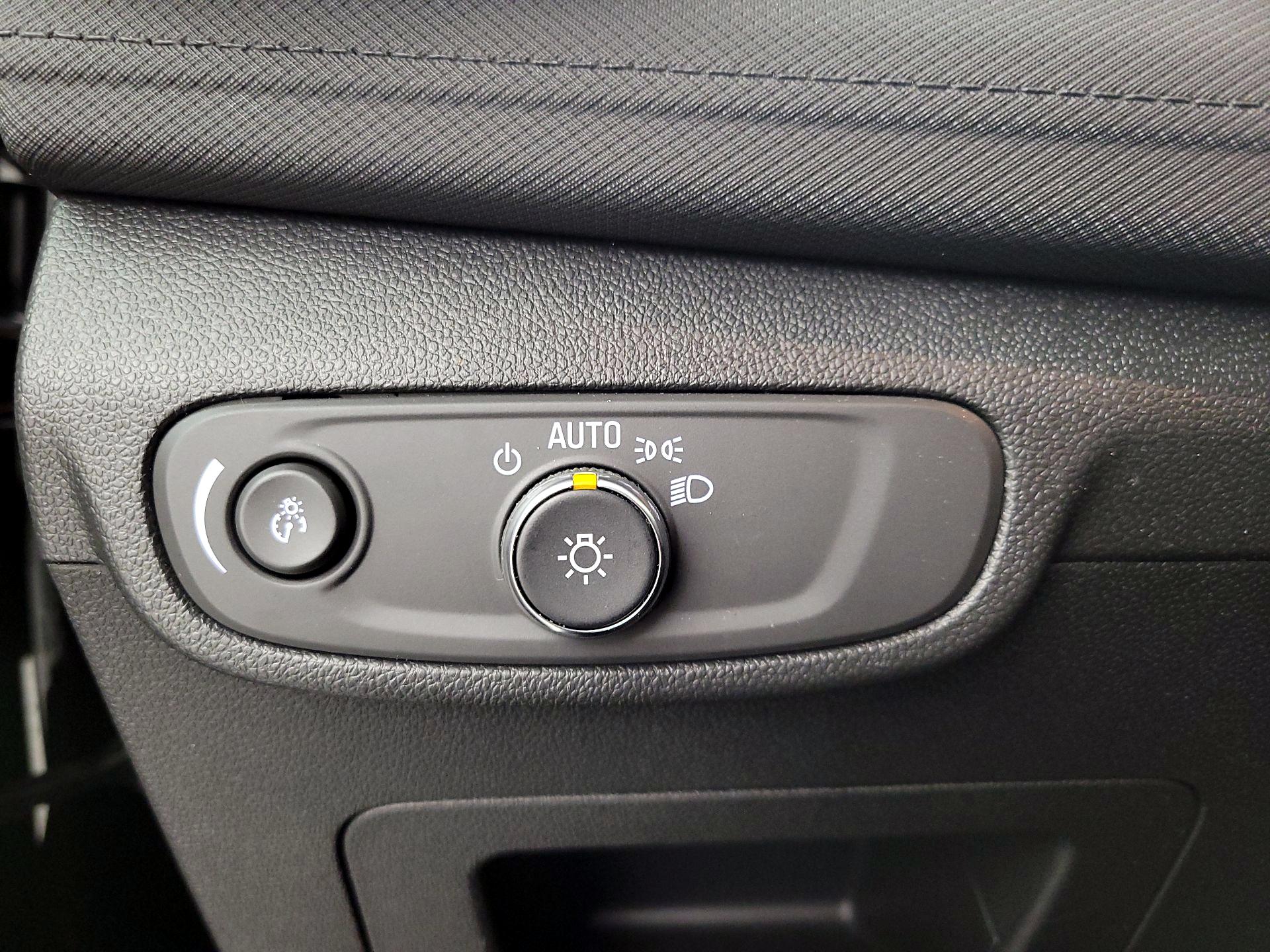 Thumbnail: 2025 Chevrolet TrailBlazer - 13