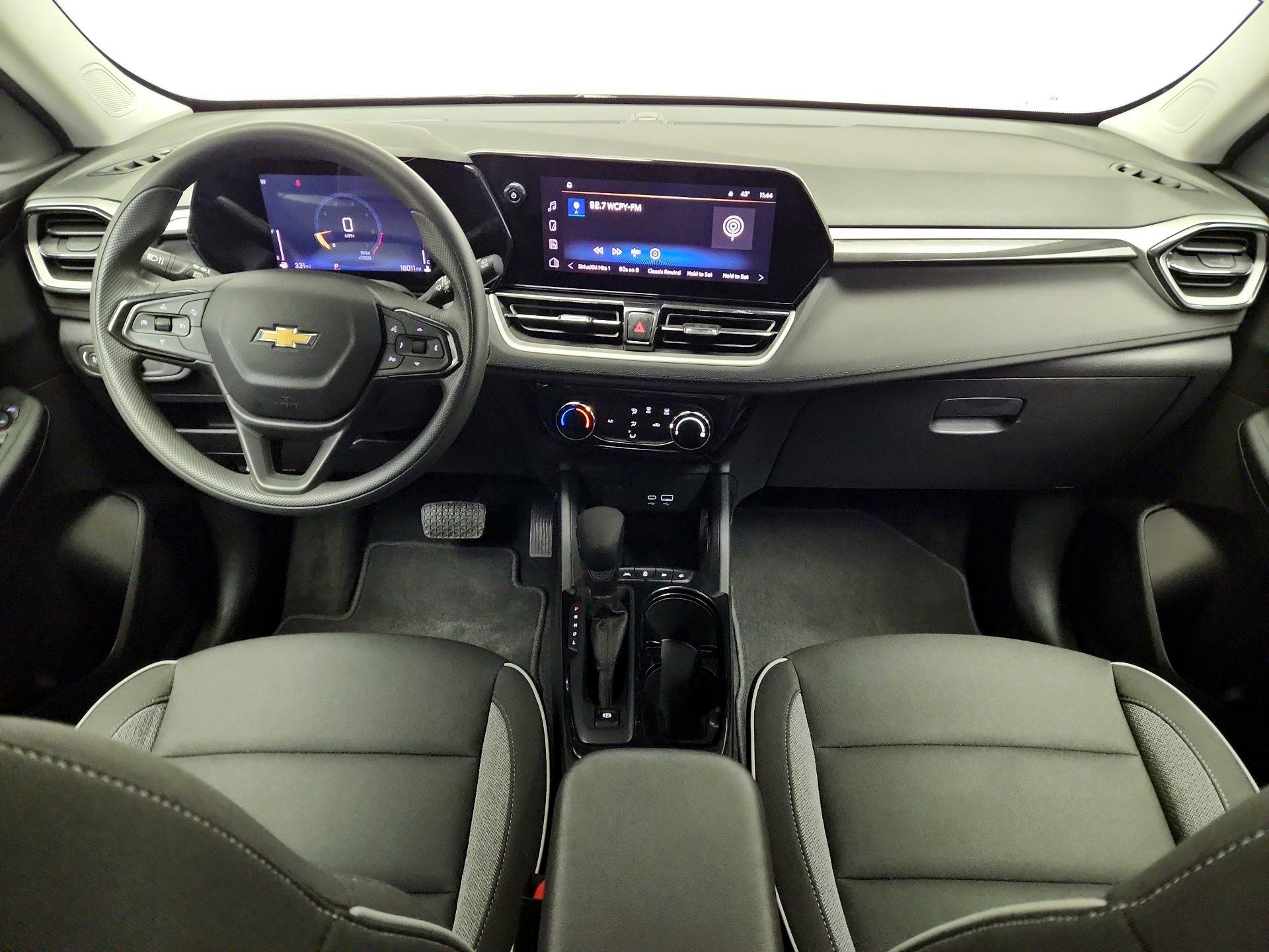 Thumbnail: 2025 Chevrolet TrailBlazer - 9