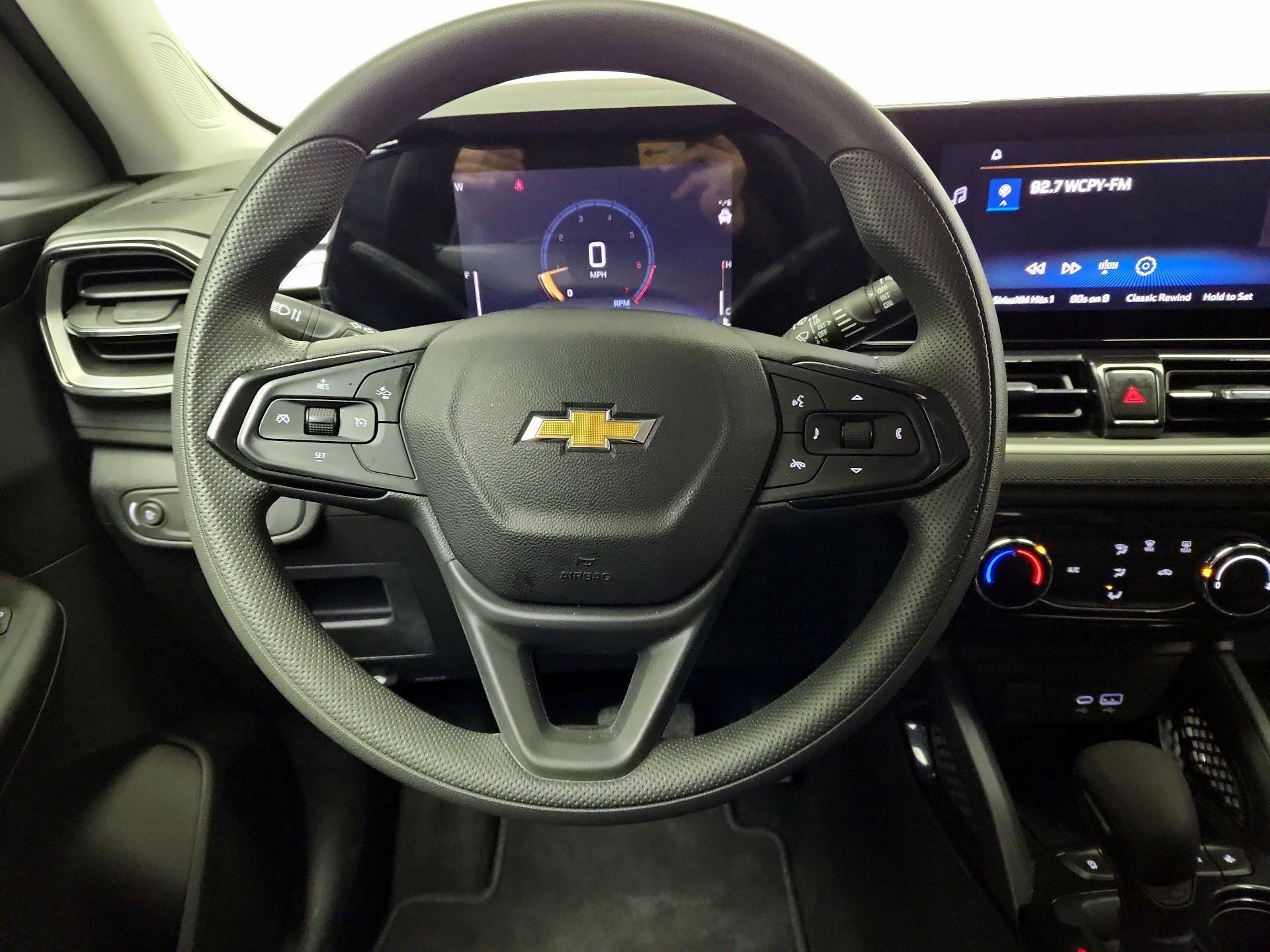 Thumbnail: 2025 Chevrolet TrailBlazer - 10