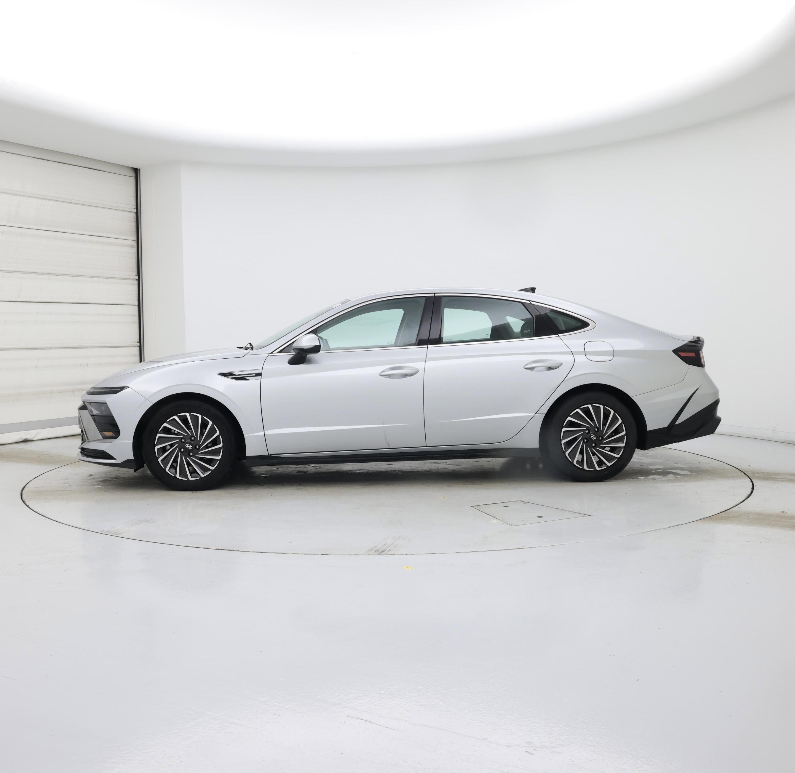 Thumbnail: 2025 Hyundai Sonata - 3