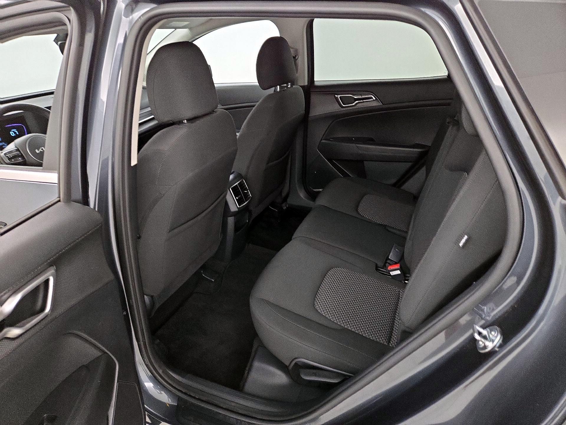 Thumbnail: 2025 Kia Sportage - 19