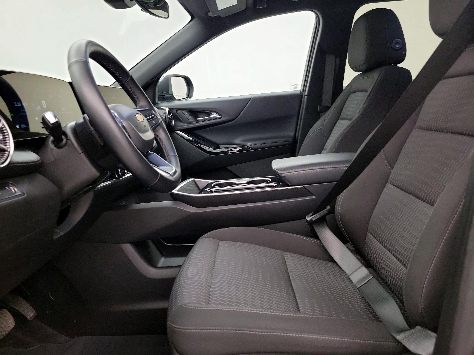 Thumbnail: 2025 Chevrolet Equinox - 11