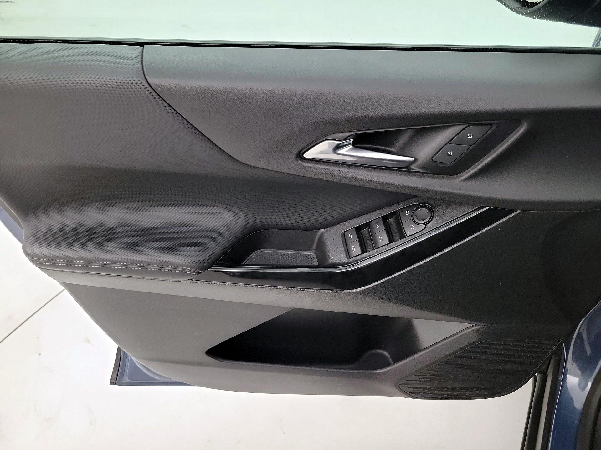 Thumbnail: 2025 Chevrolet Equinox - 12