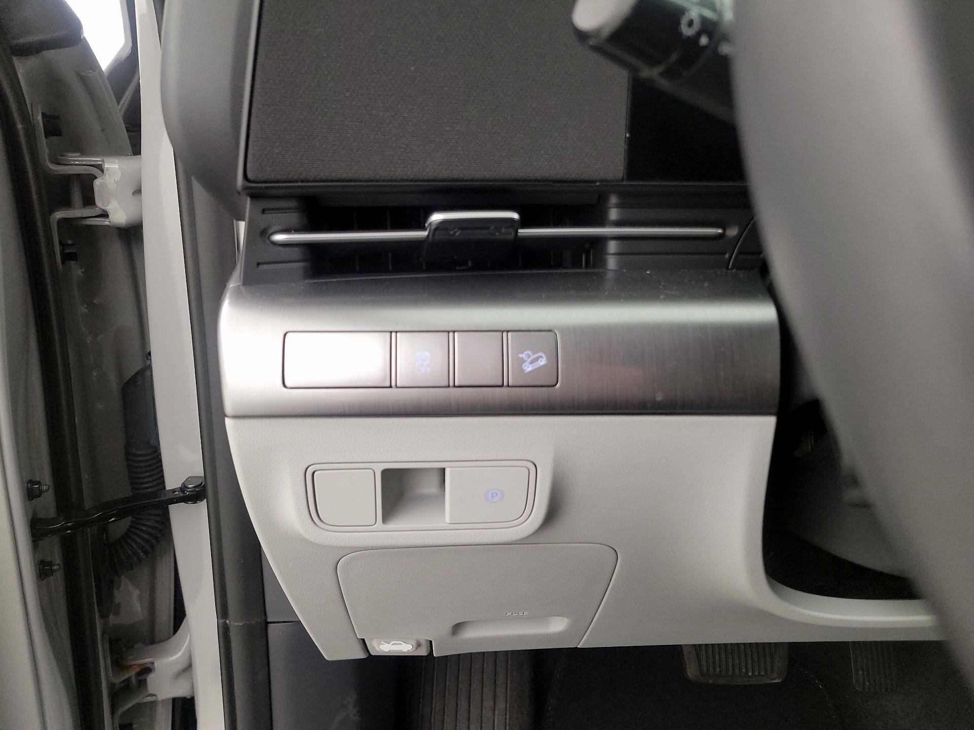 Thumbnail: 2025 Hyundai Kona - 13