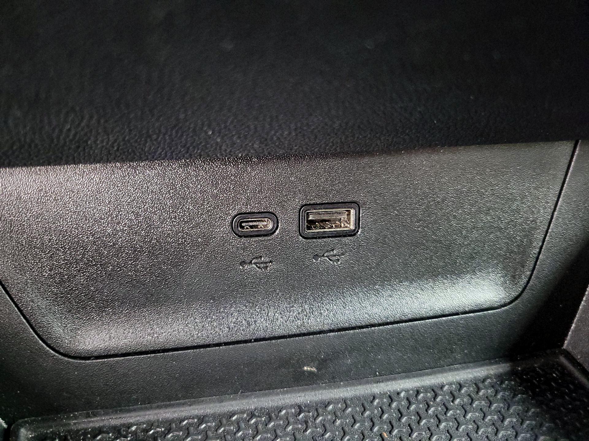 Thumbnail: 2025 Chevrolet Equinox - 18