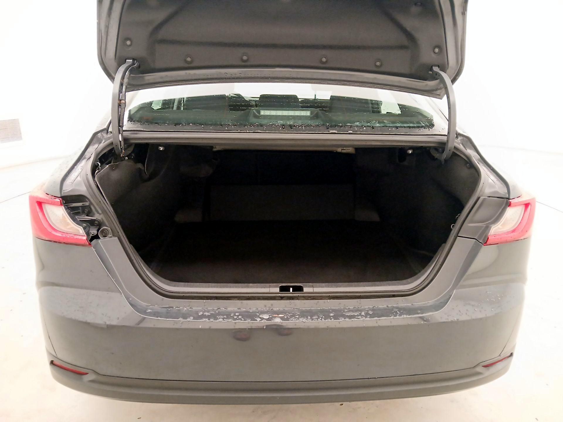 Thumbnail: 2025 Toyota Camry - 20