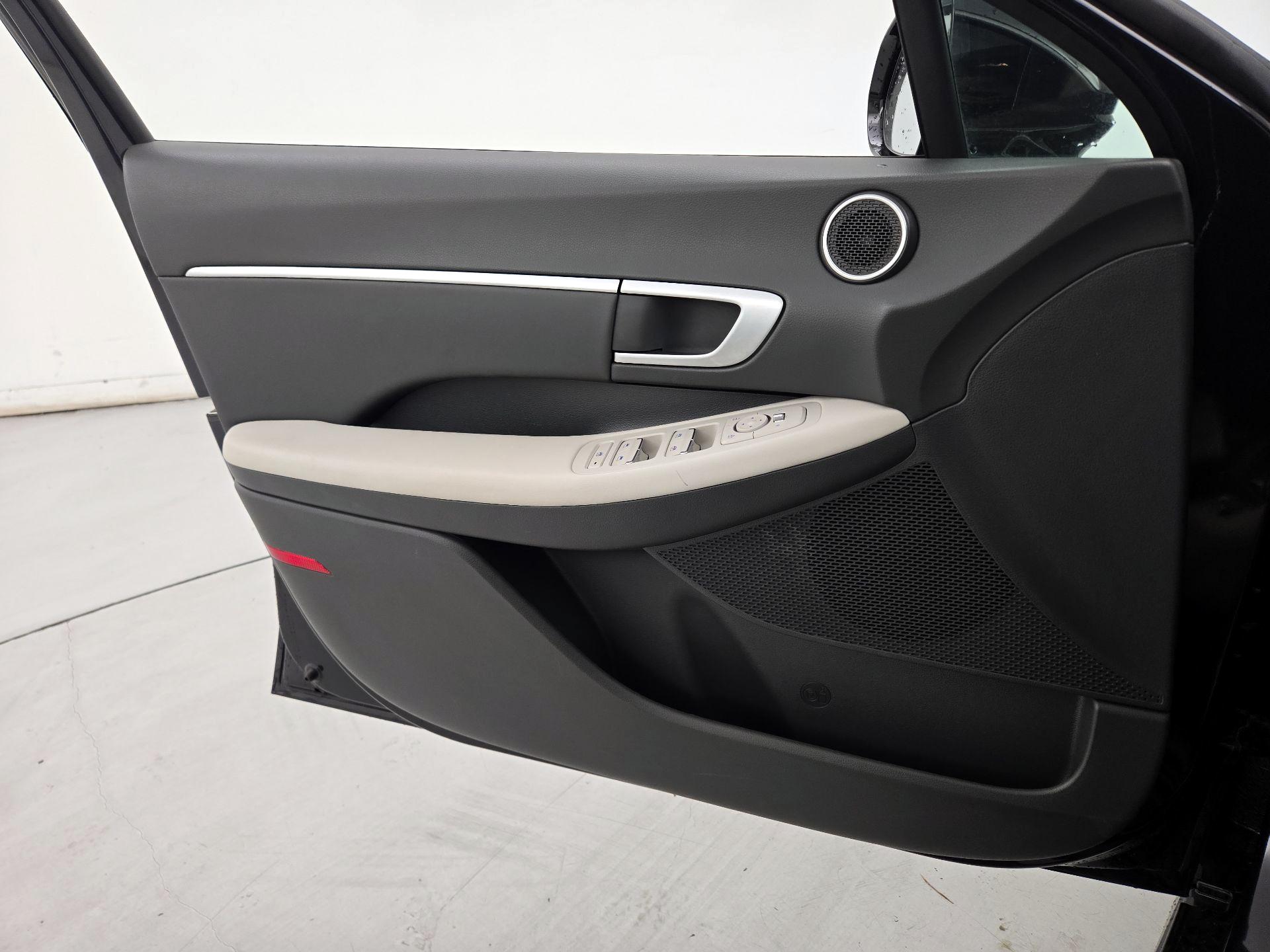 Thumbnail: 2025 Hyundai Sonata - 12