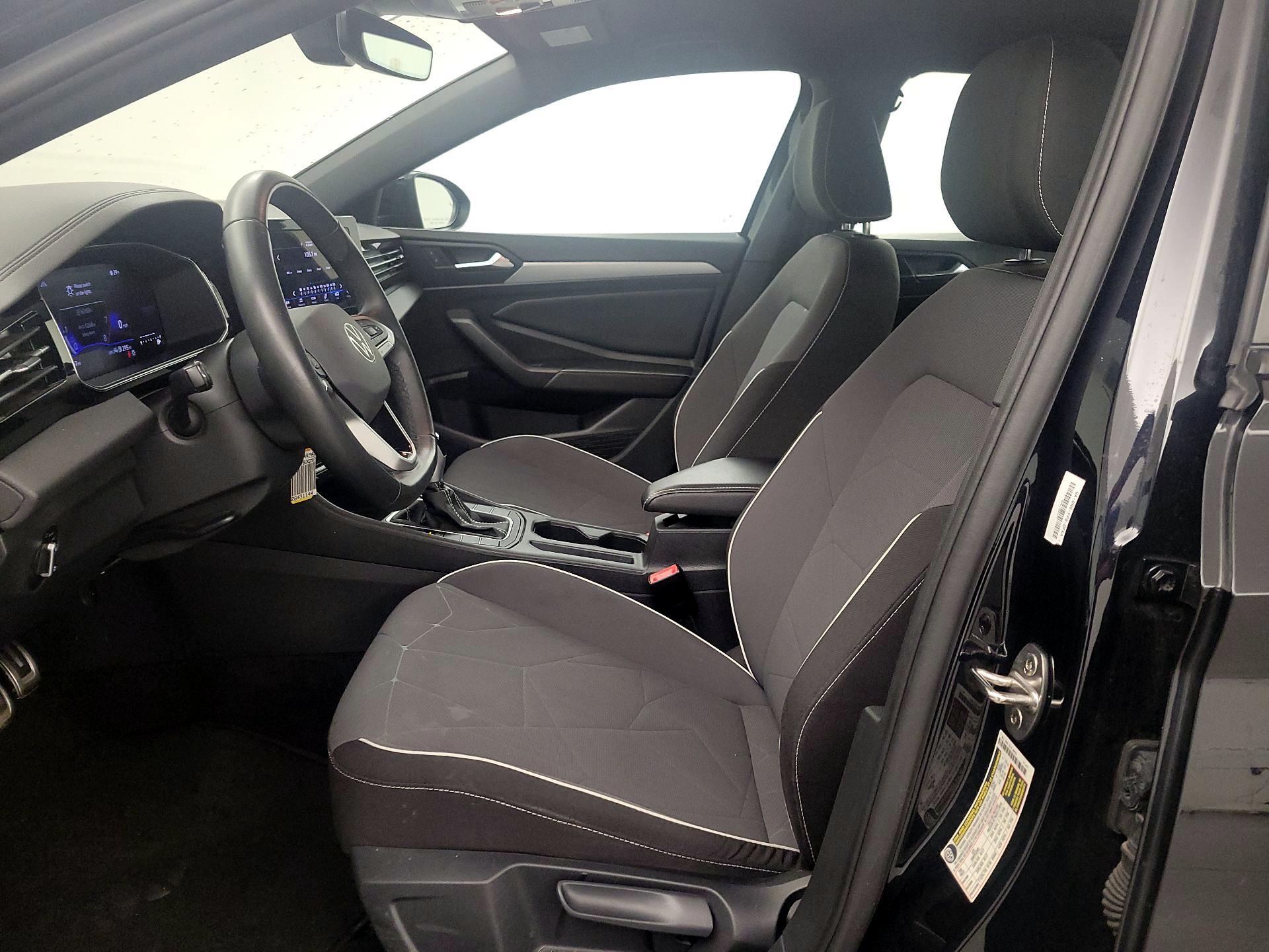 Thumbnail: 2025 Volkswagen Jetta - 11