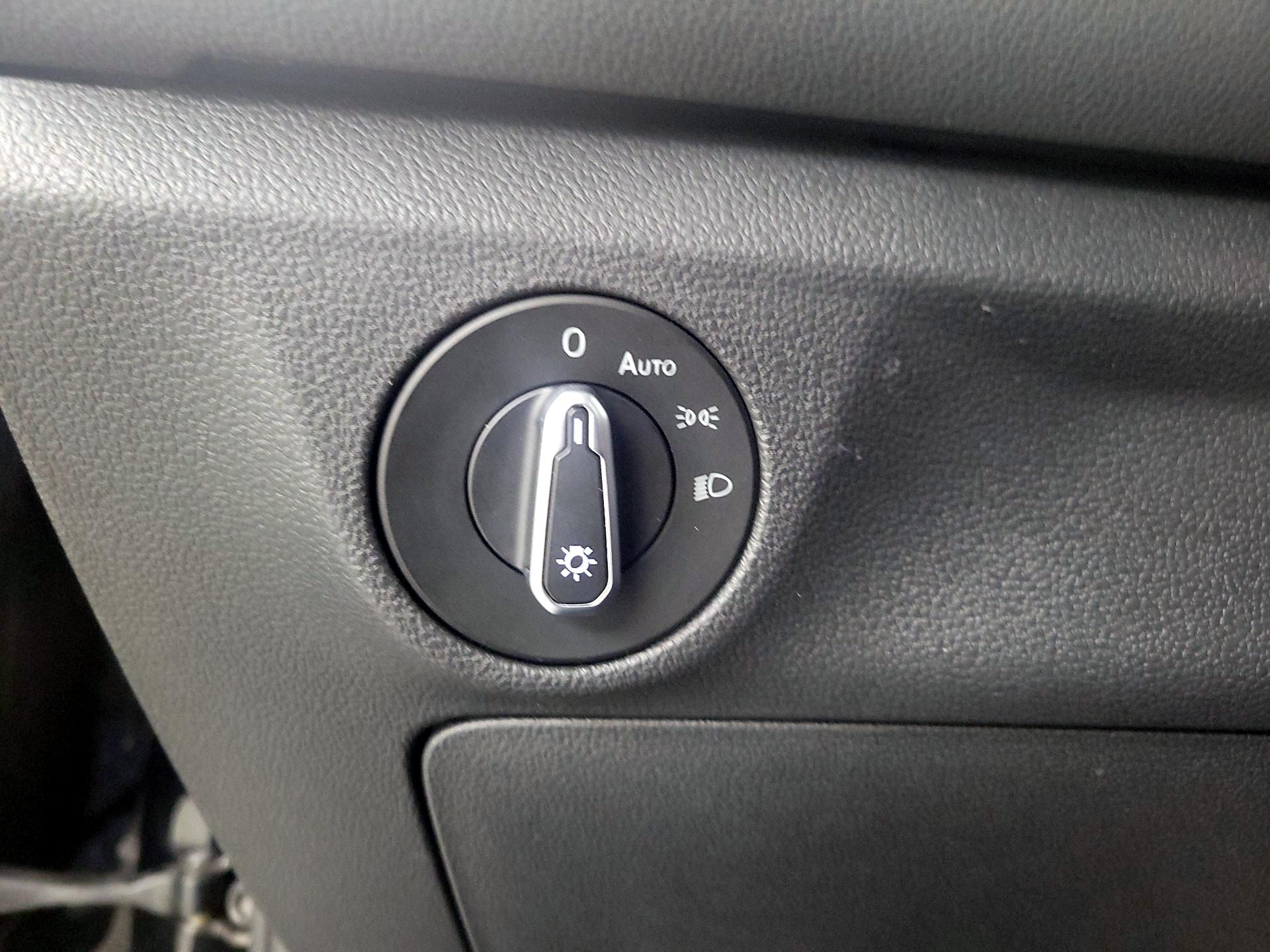 Thumbnail: 2025 Volkswagen Jetta - 13