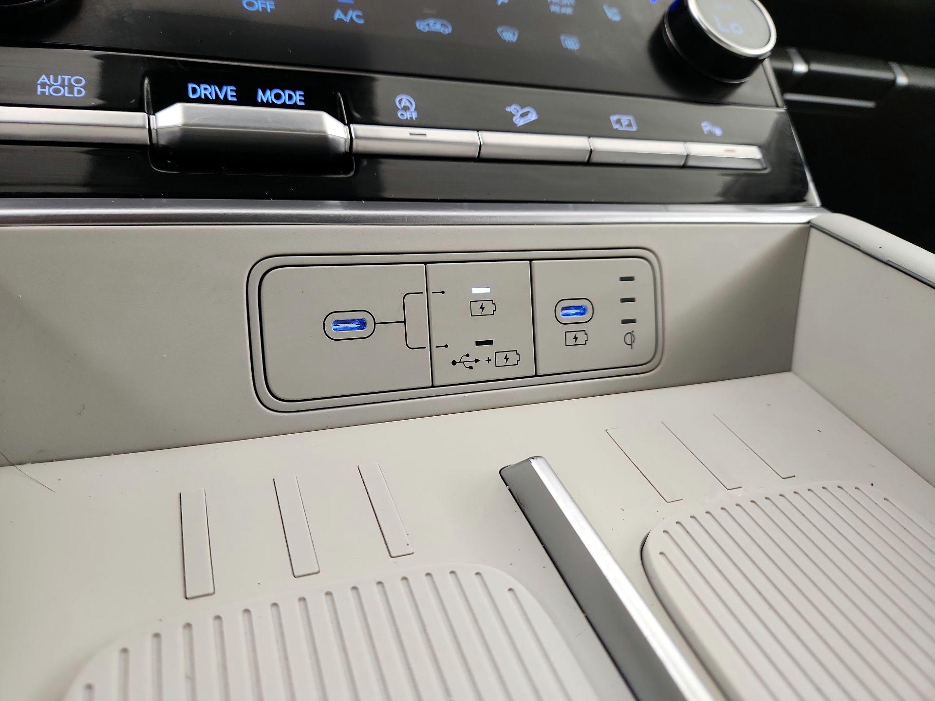 Thumbnail: 2025 Hyundai Santa Fe - 18