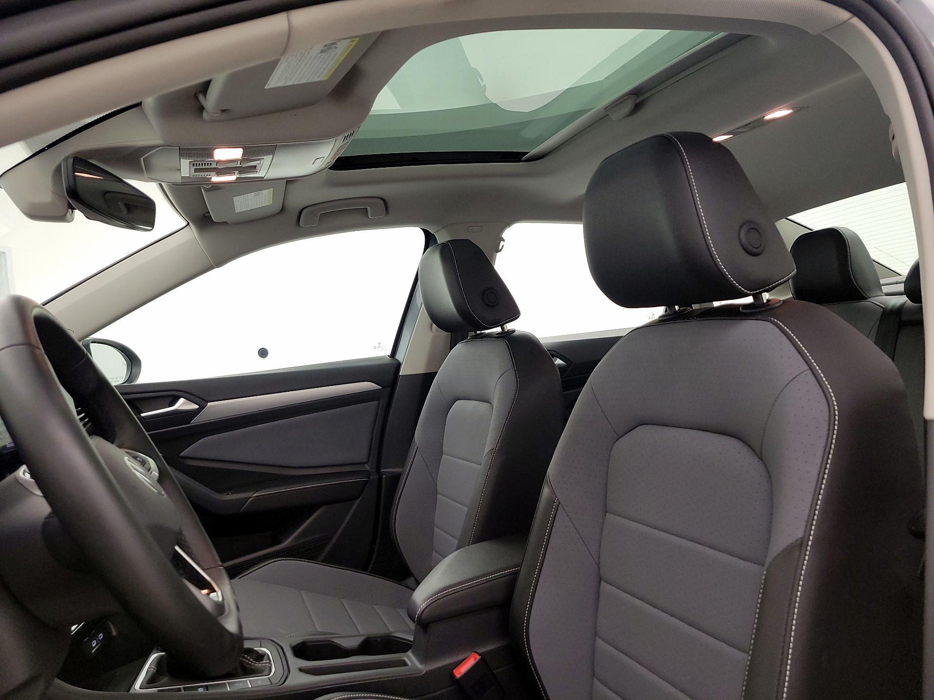 Thumbnail: 2025 Volkswagen Jetta - 19