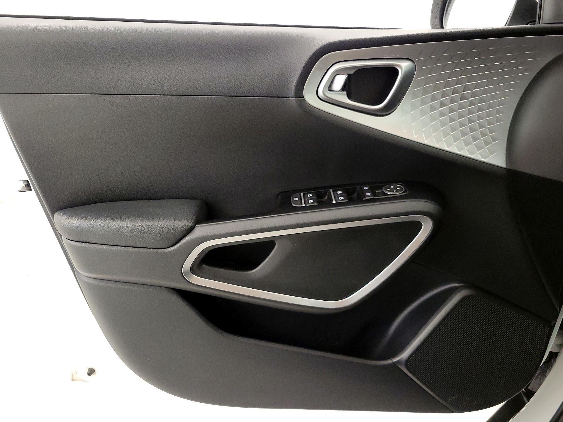 Thumbnail: 2025 Kia Soul - 12