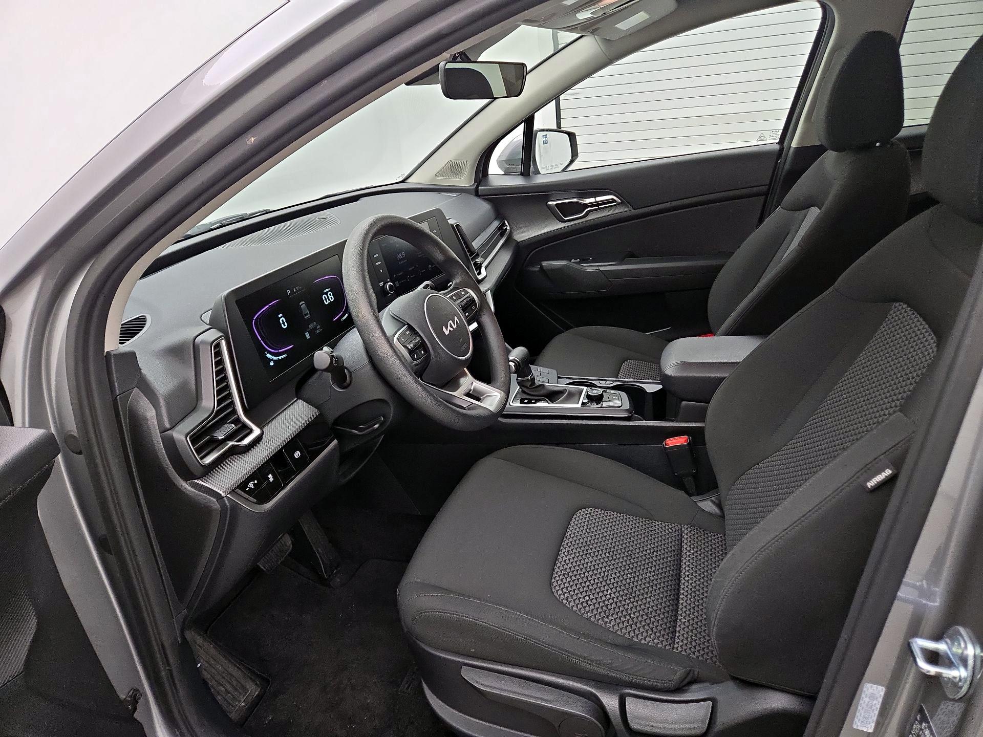 Thumbnail: 2025 Kia Sportage - 11