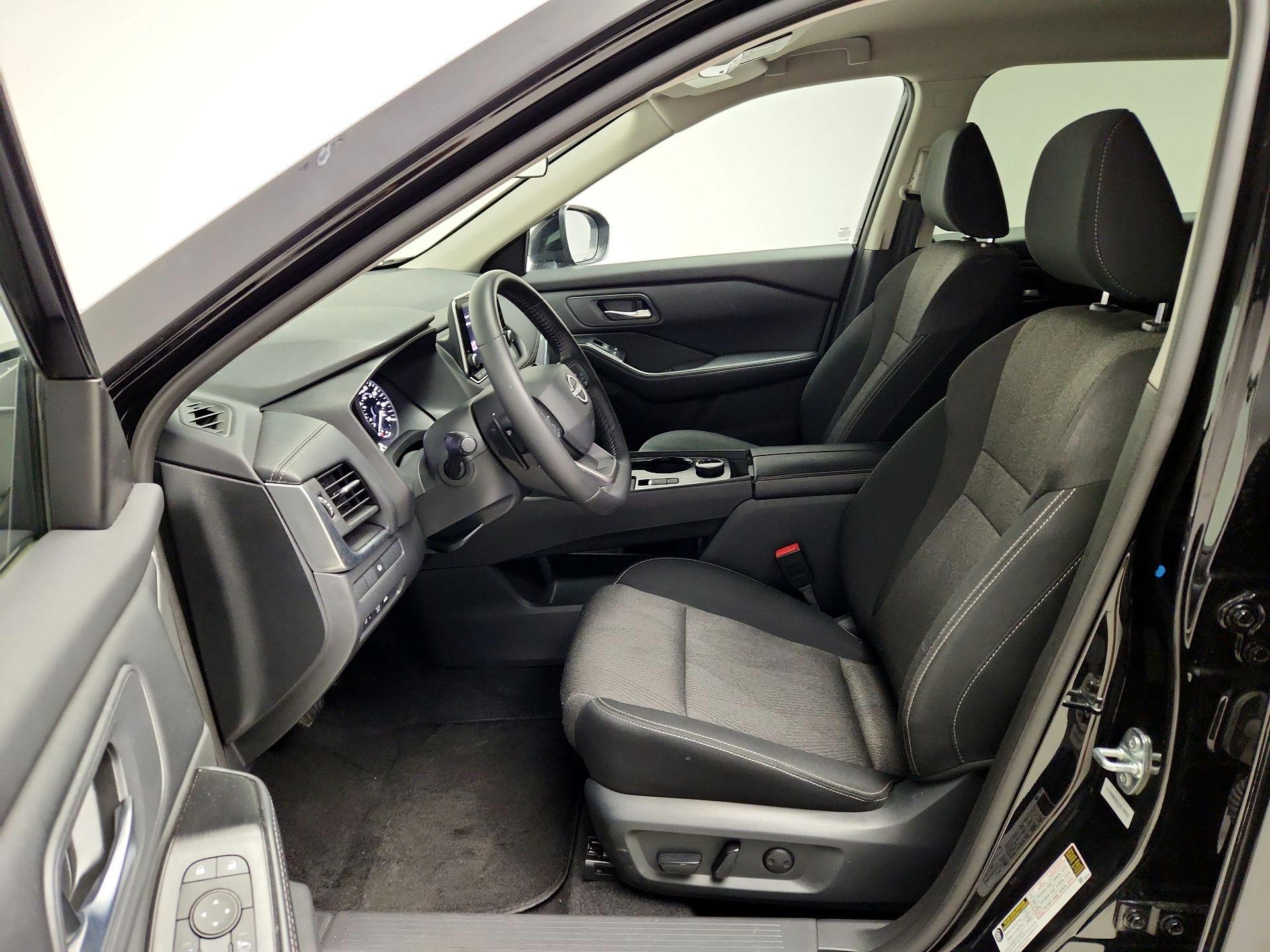 Thumbnail: 2025 Nissan Rogue - 11