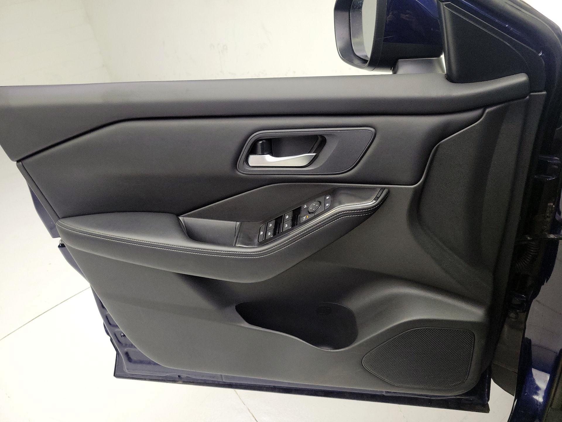 Thumbnail: 2025 Nissan Rogue - 12