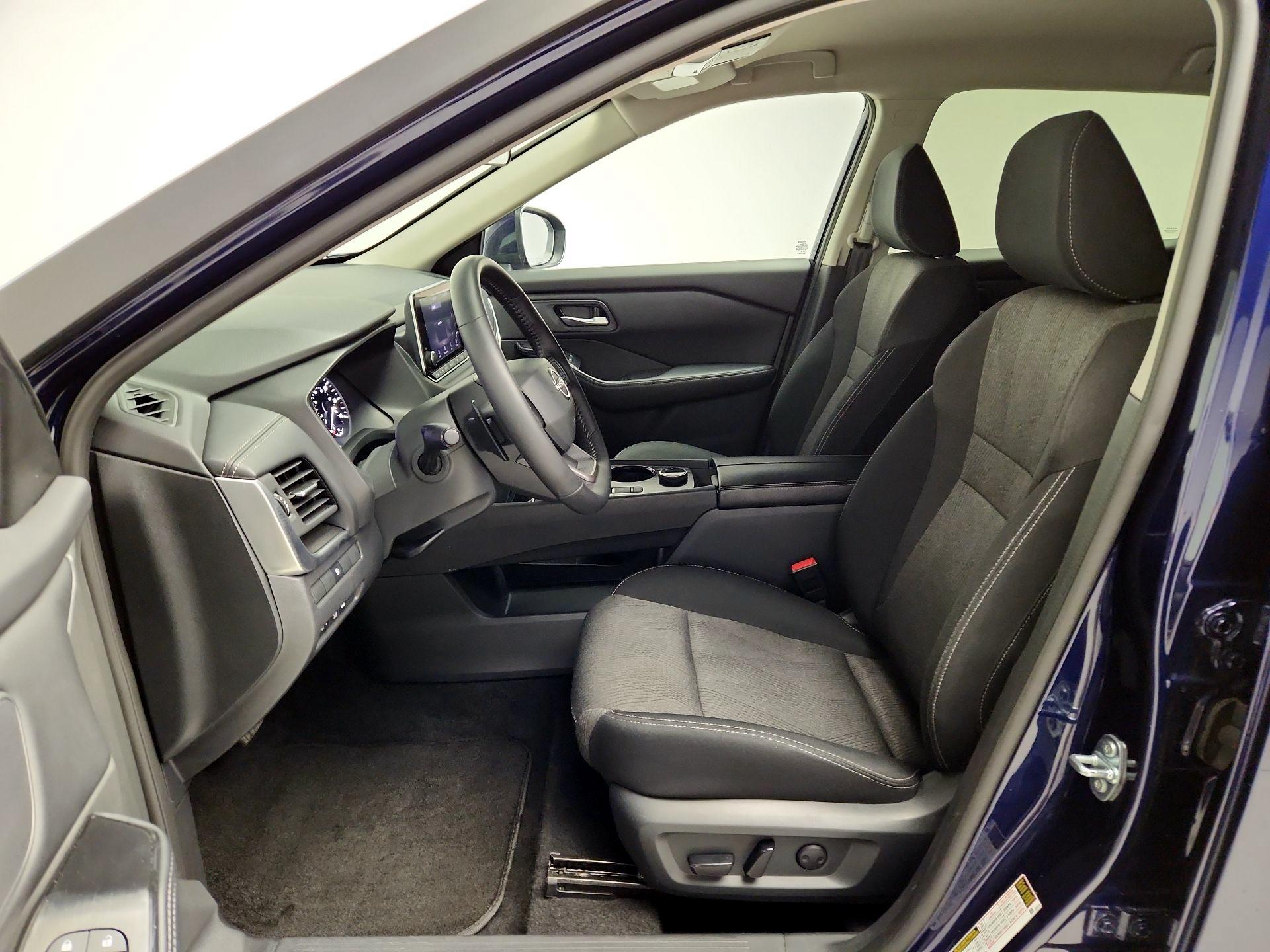 Thumbnail: 2025 Nissan Rogue - 11