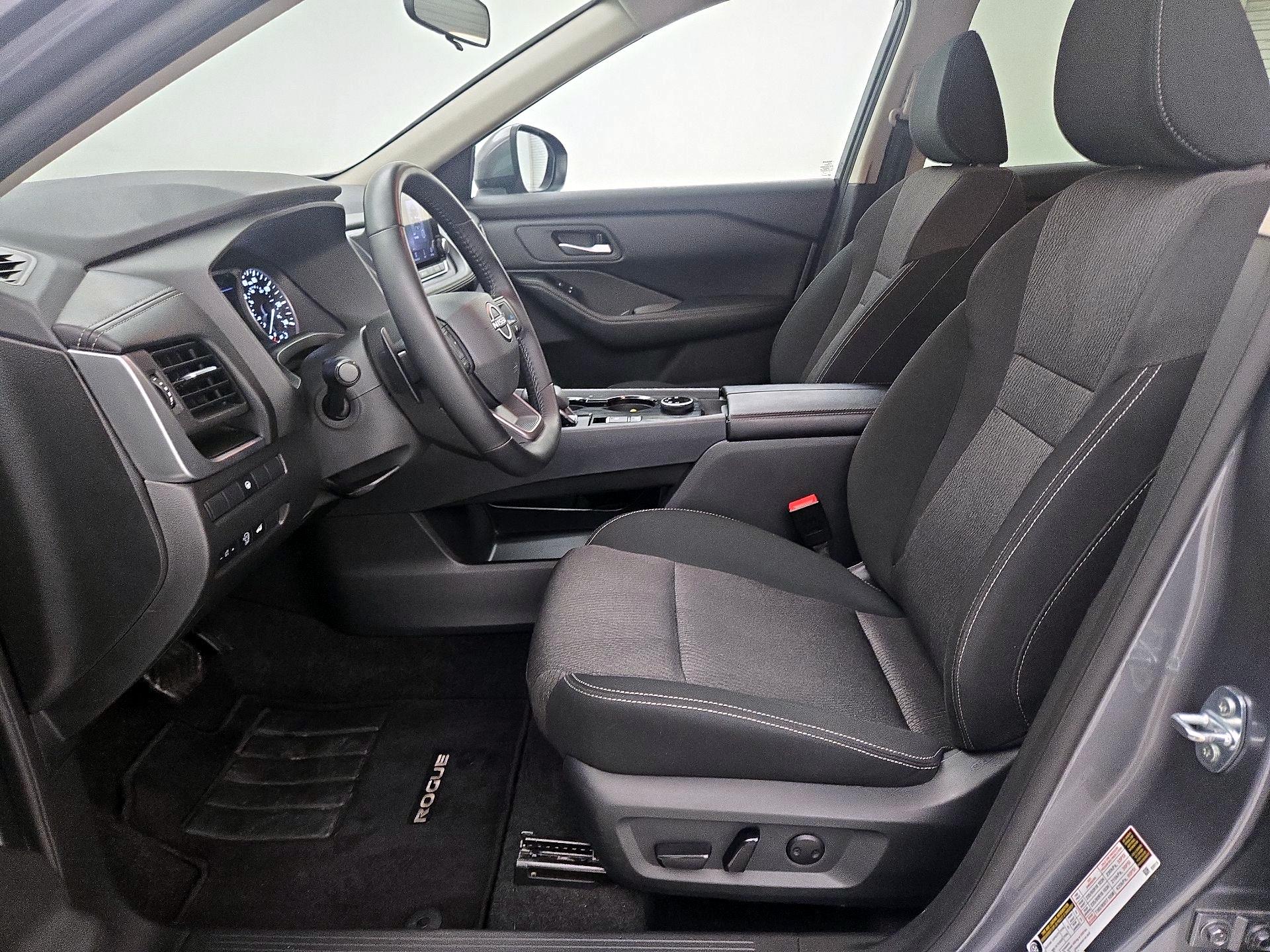 Thumbnail: 2025 Nissan Rogue - 11