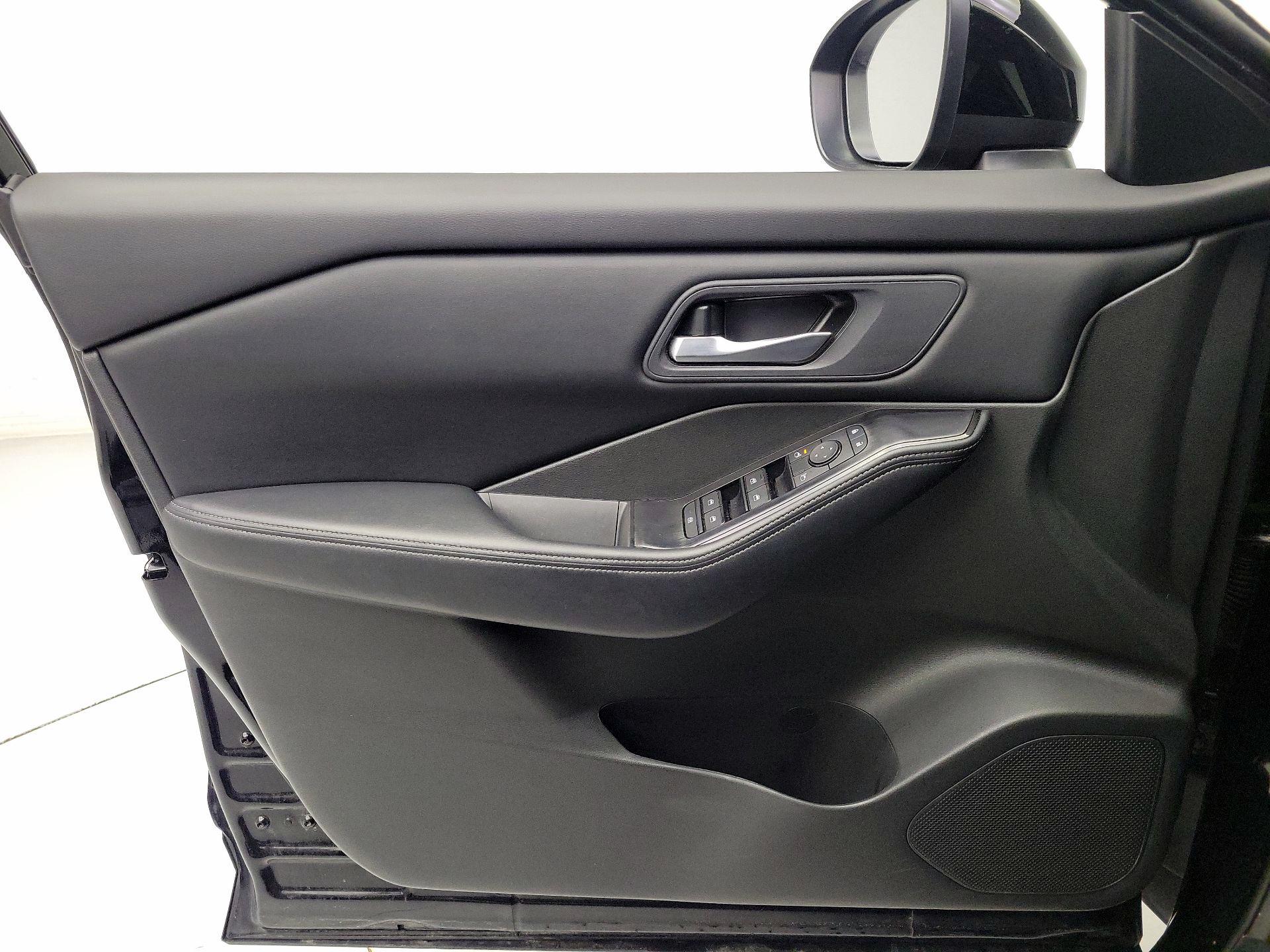 Thumbnail: 2025 Nissan Rogue - 12