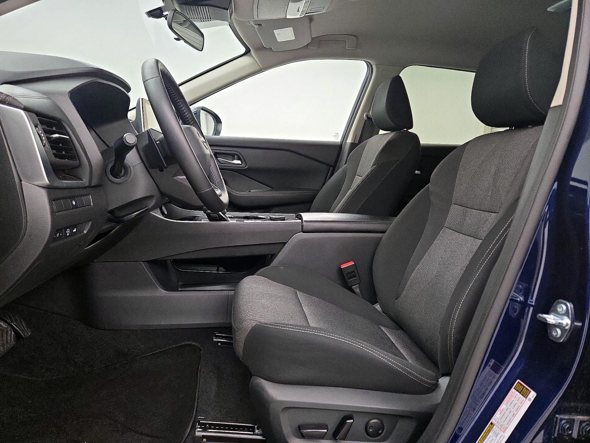 Thumbnail: 2025 Nissan Rogue - 11