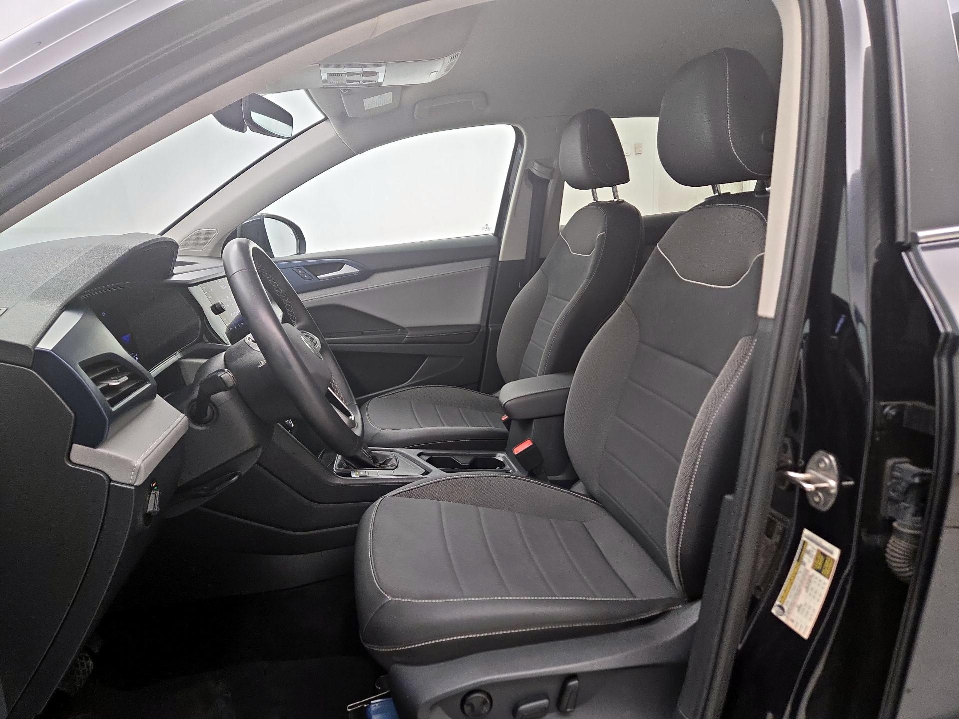 Thumbnail: 2024 Volkswagen Taos - 11