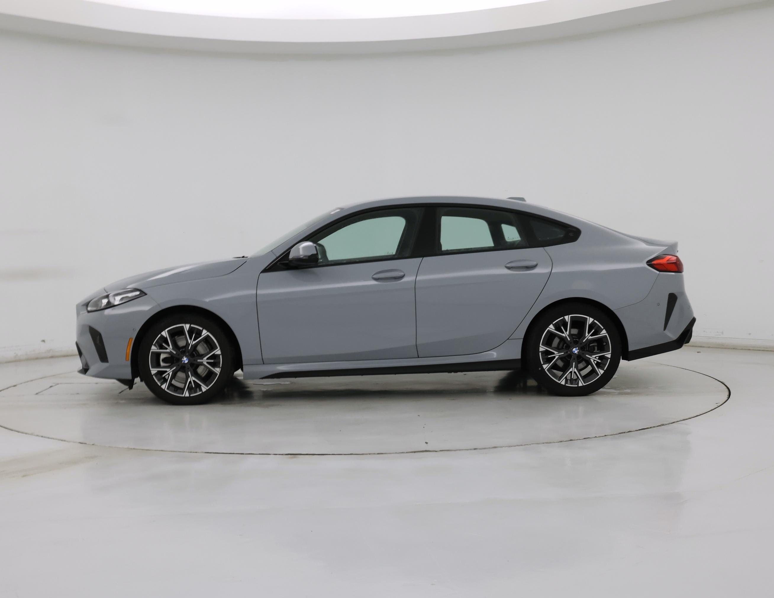 Thumbnail: 2025 BMW 2 Series - 3