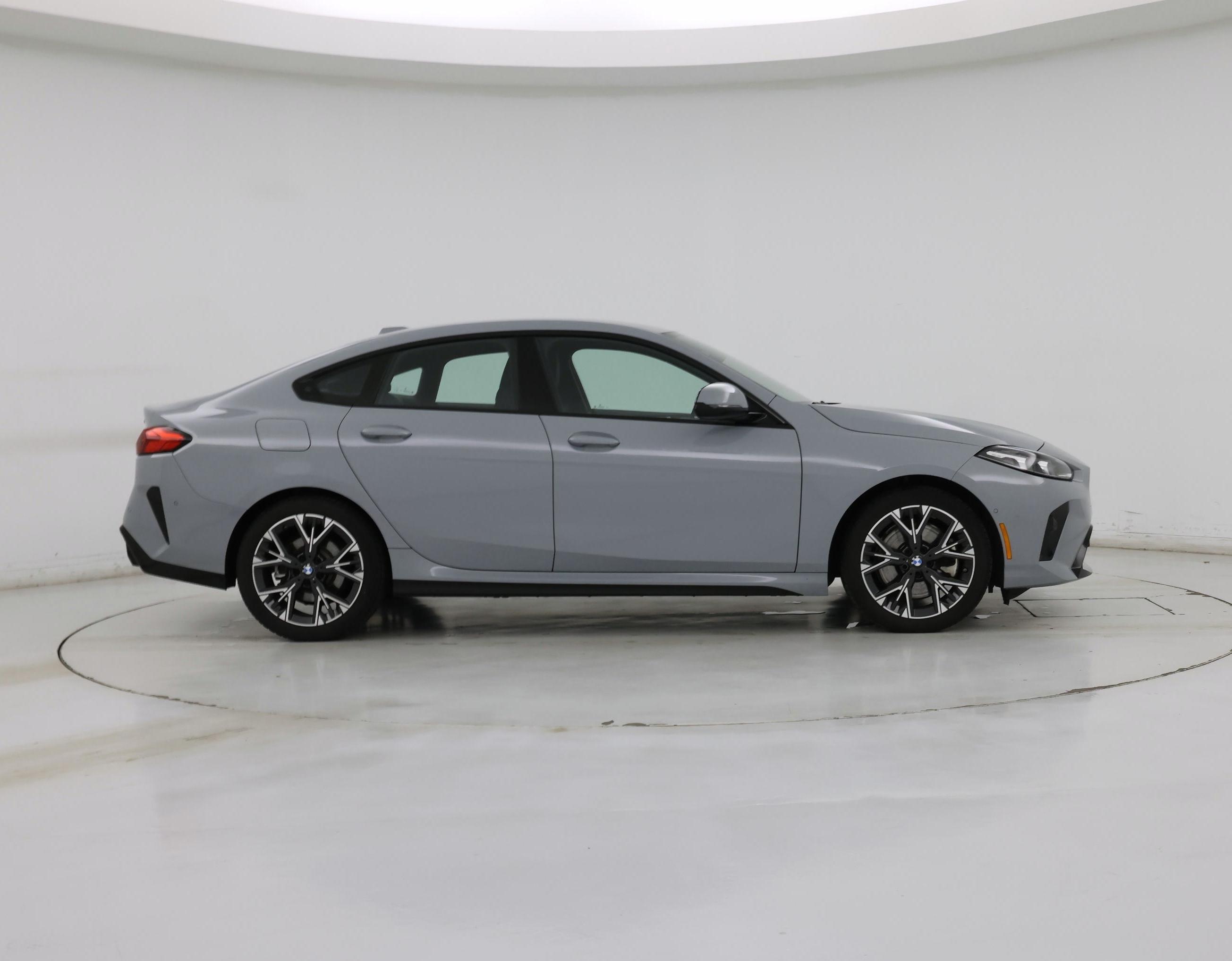 Thumbnail: 2025 BMW 2 Series - 7