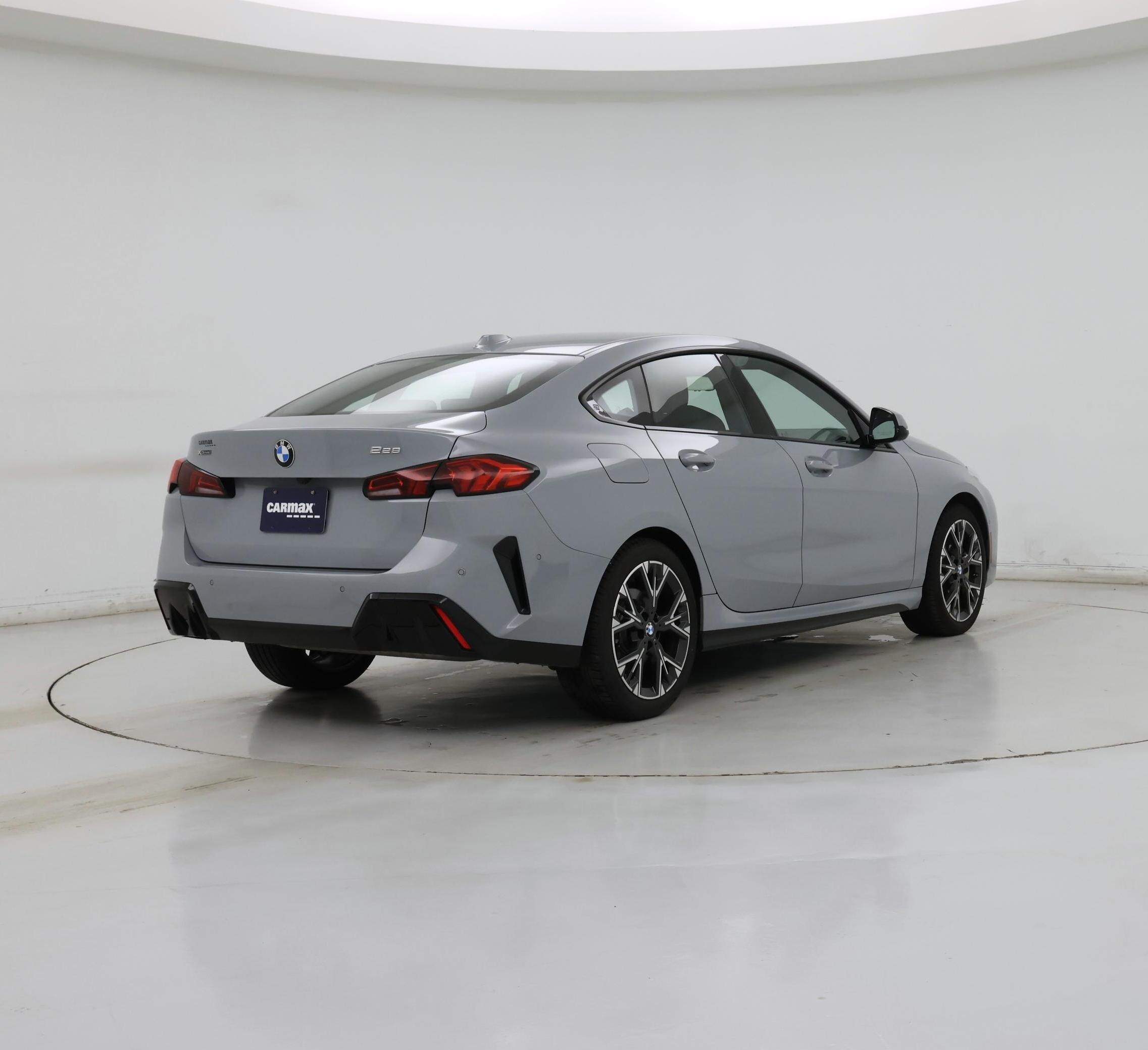 Thumbnail: 2025 BMW 2 Series - 8