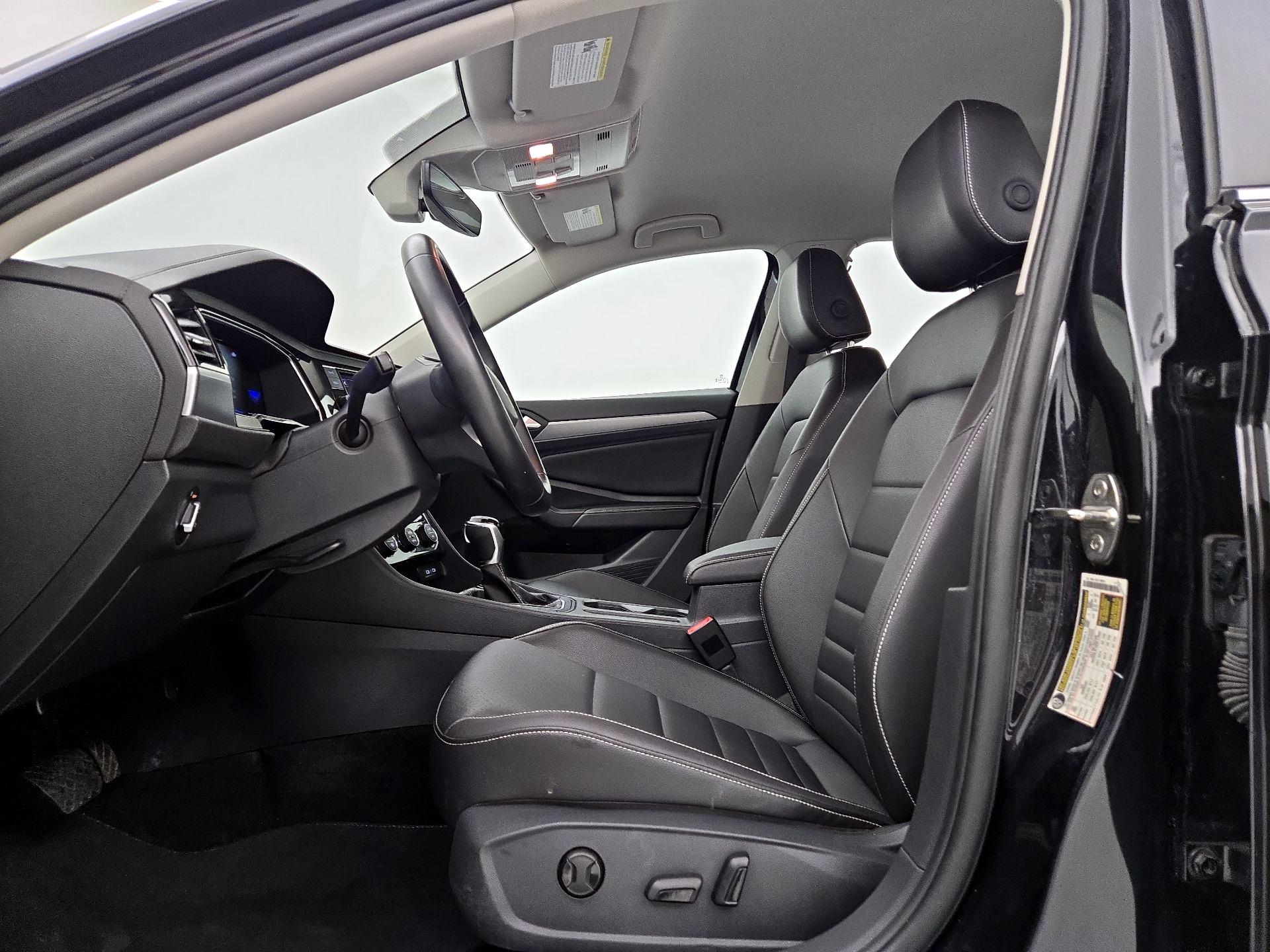 Thumbnail: 2024 Volkswagen Jetta - 11