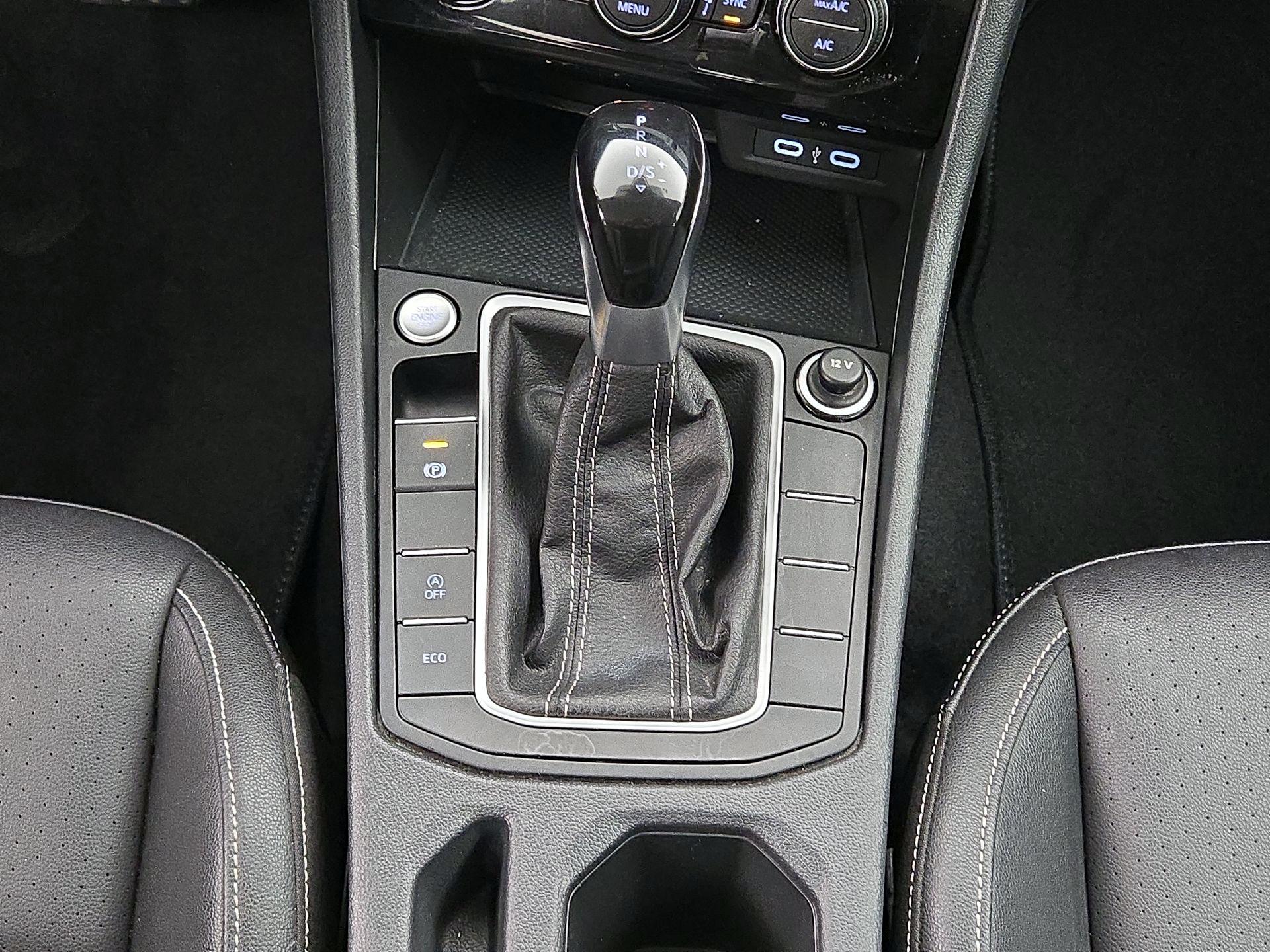 Thumbnail: 2024 Volkswagen Jetta - 16