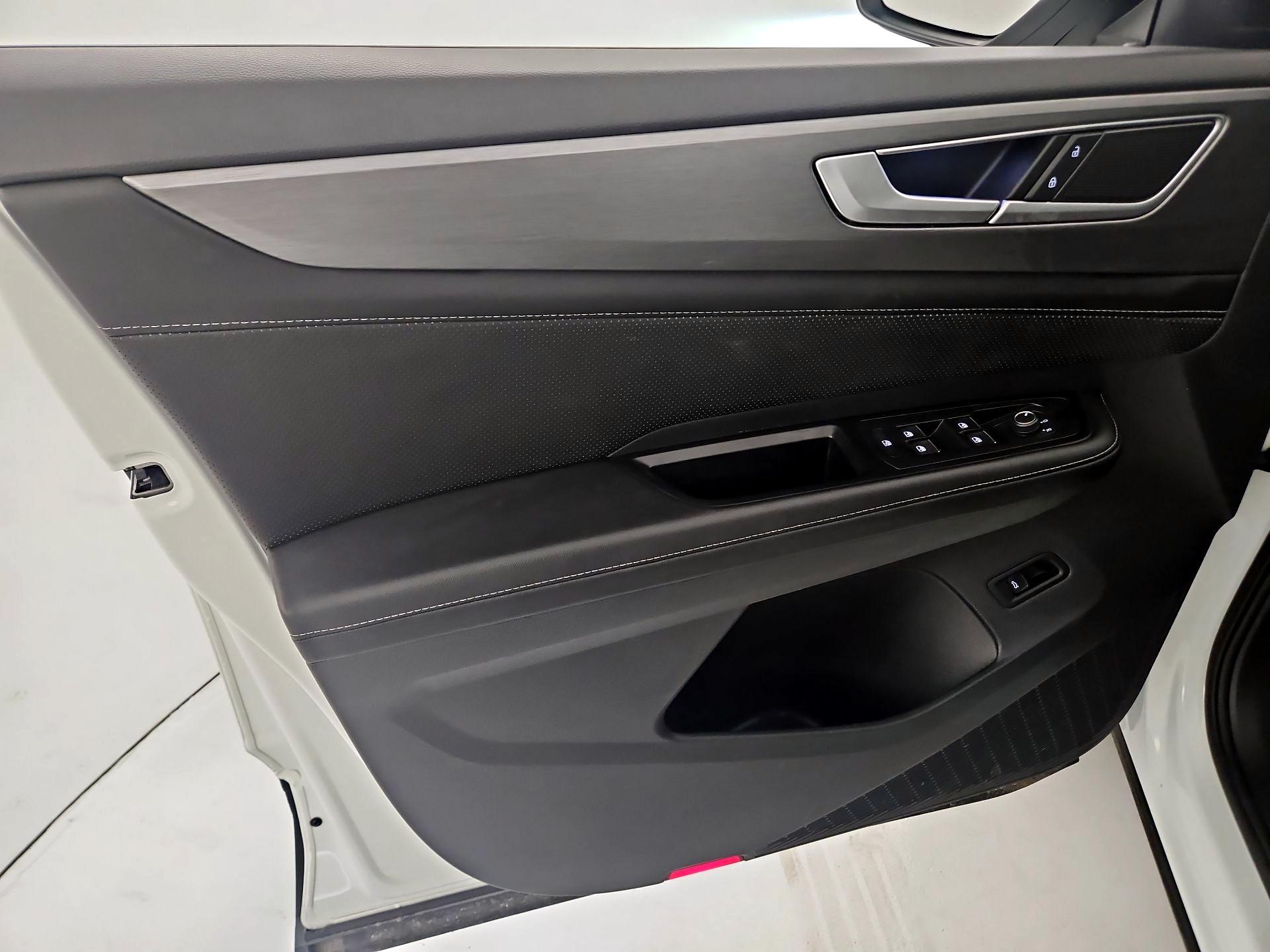 Thumbnail: 2024 Volkswagen Atlas - 12