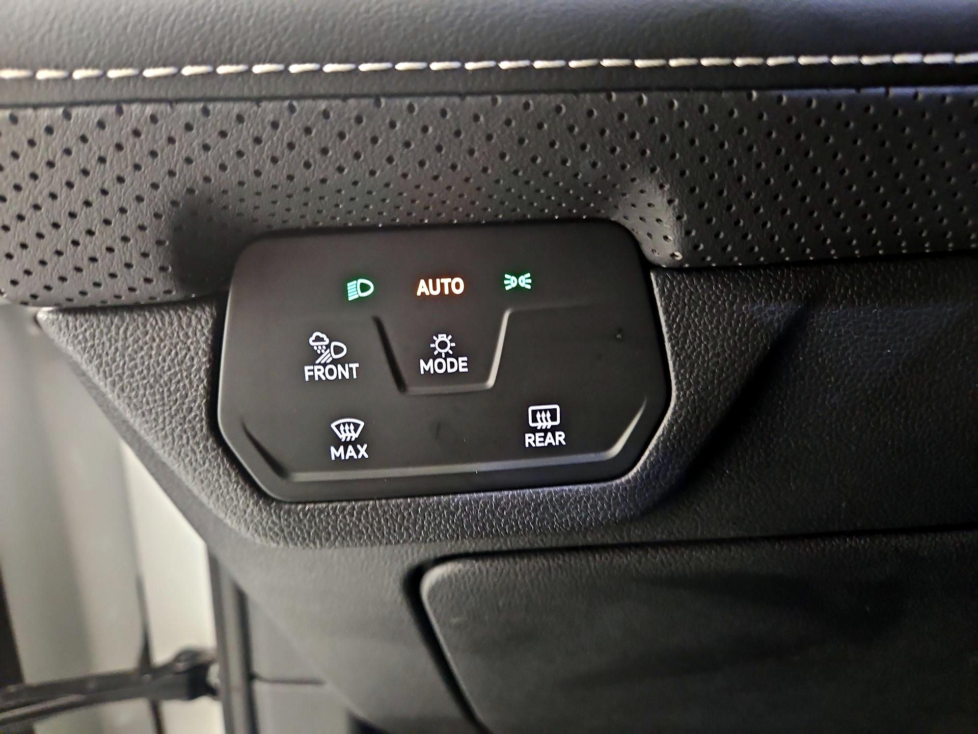 Thumbnail: 2024 Volkswagen Atlas - 13