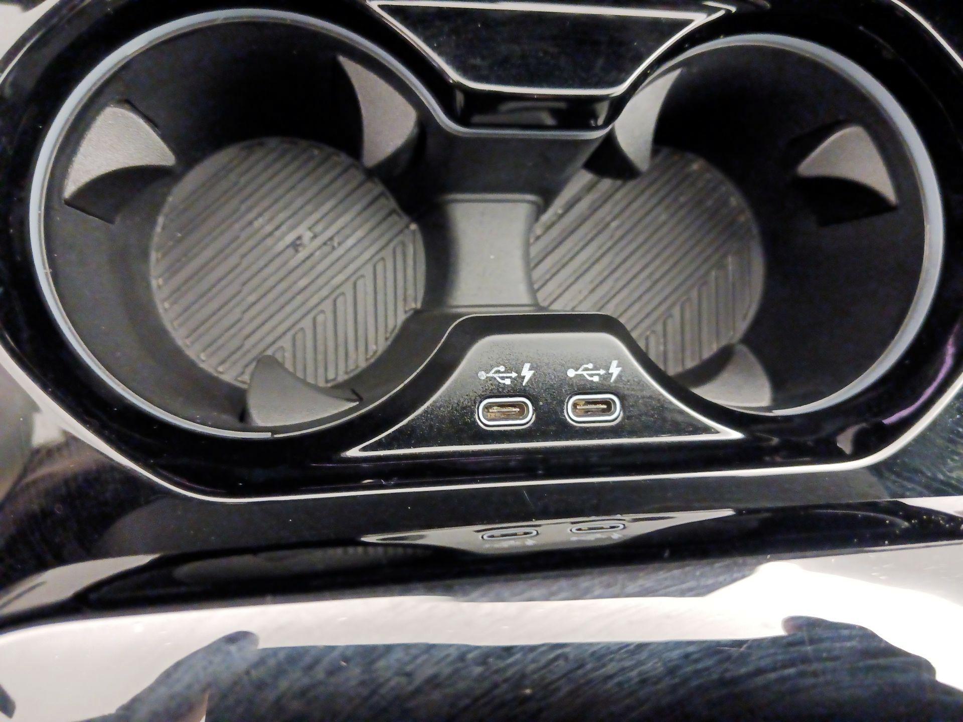 Thumbnail: 2025 BMW 5 Series - 19