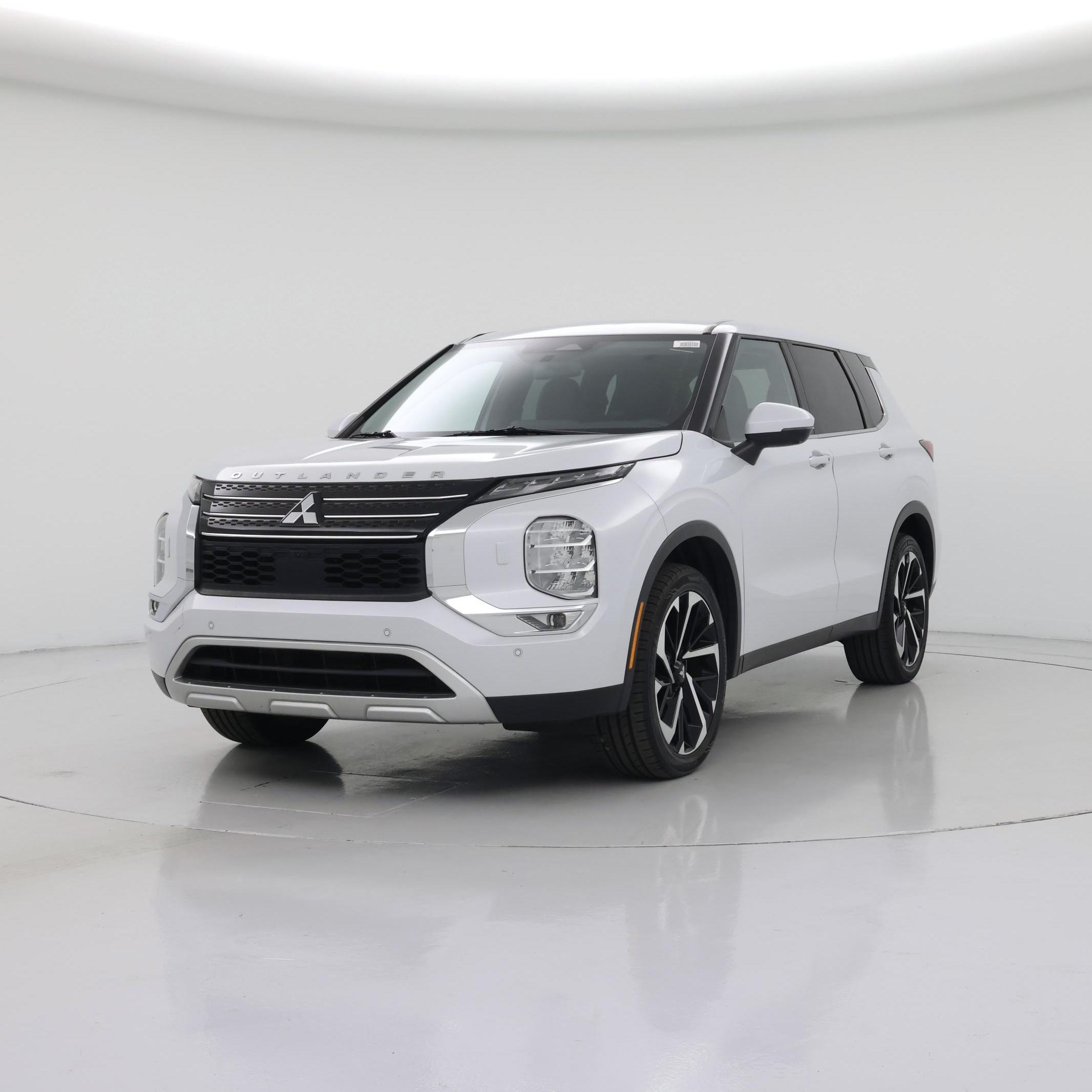 Thumbnail: 2022 Mitsubishi Outlander - 4