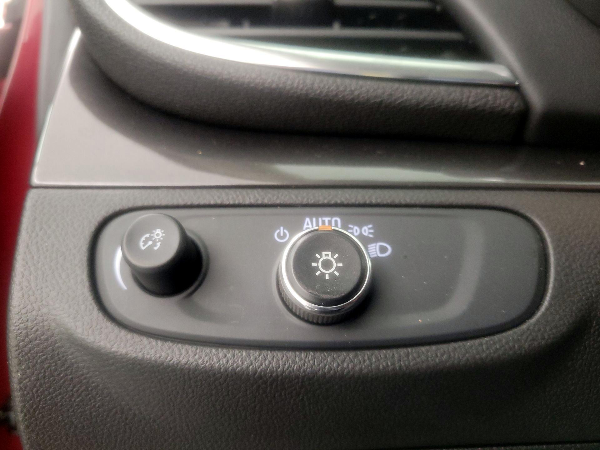 Thumbnail: 2018 Buick Encore - 13