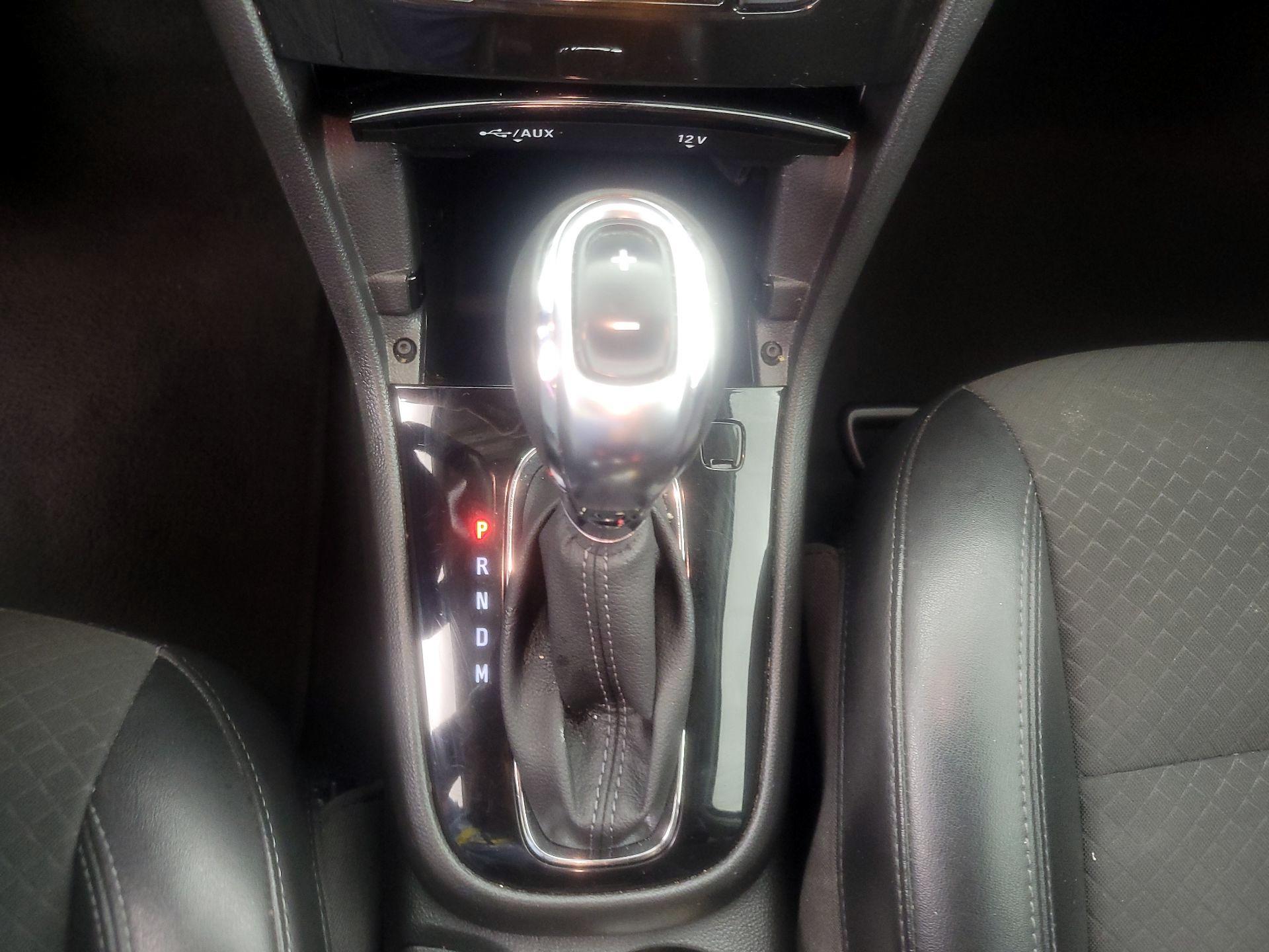 Thumbnail: 2018 Buick Encore - 17