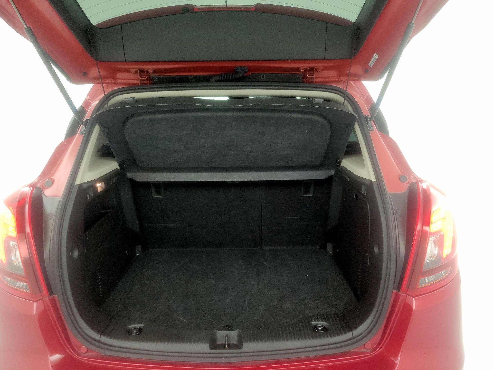 Thumbnail: 2018 Buick Encore - 20