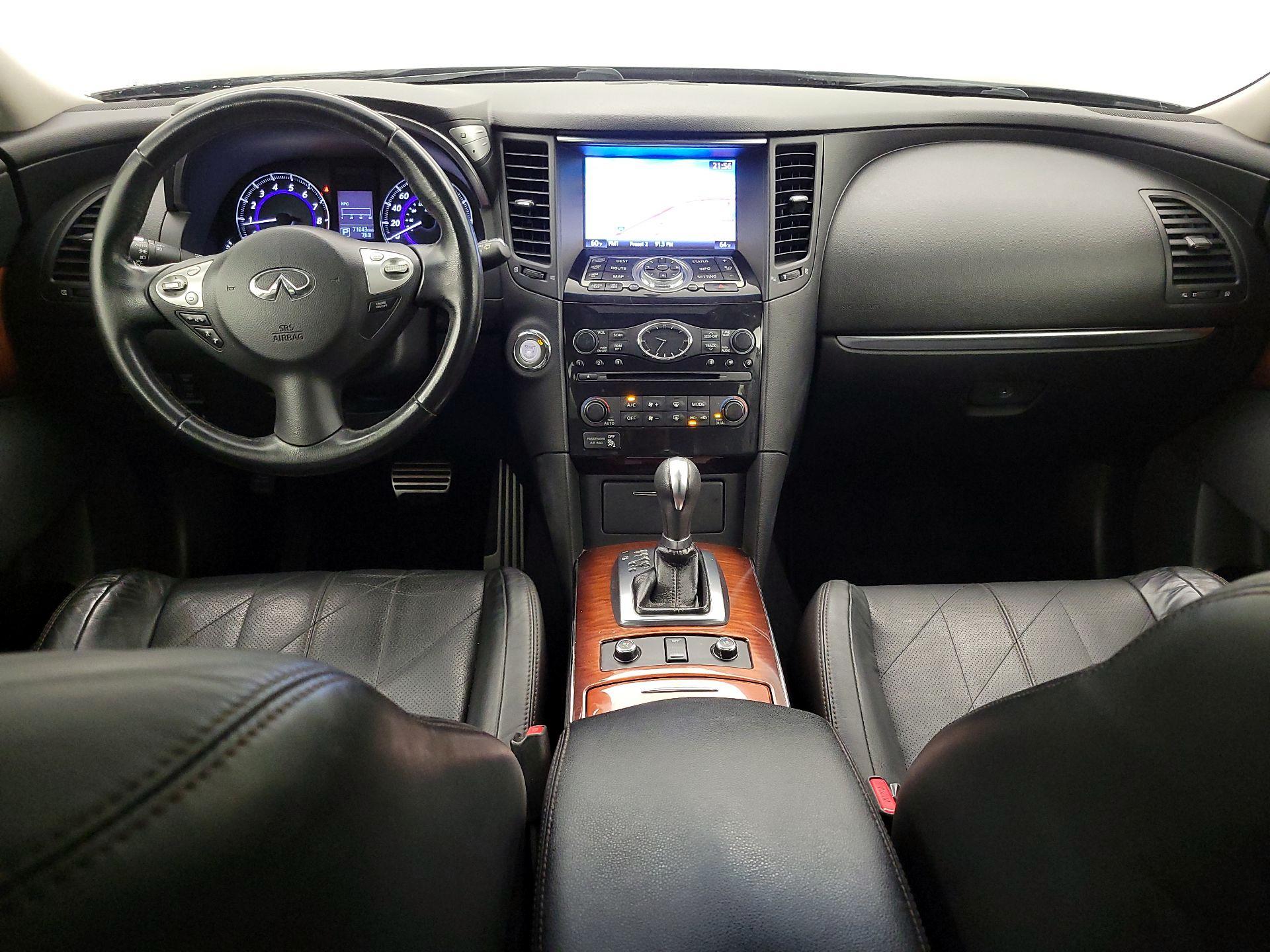 Thumbnail: 2016 INFINITI QX70 - 9