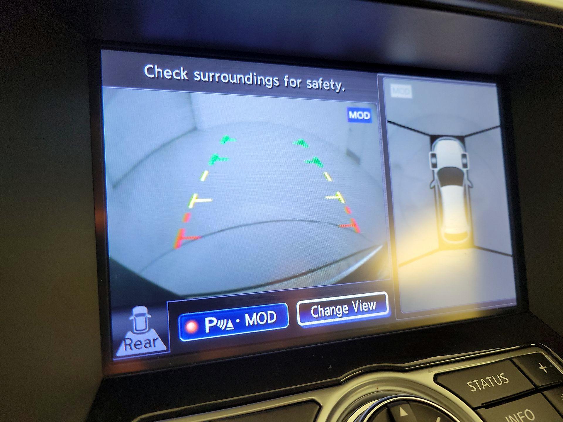 Thumbnail: 2016 INFINITI QX70 - 15